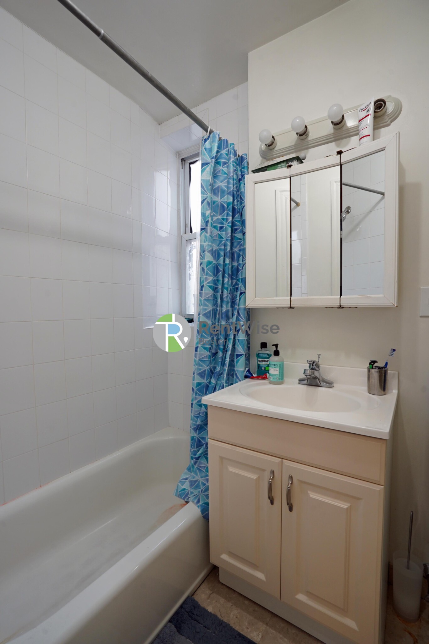 1844 Commonwealth Ave, Brighton