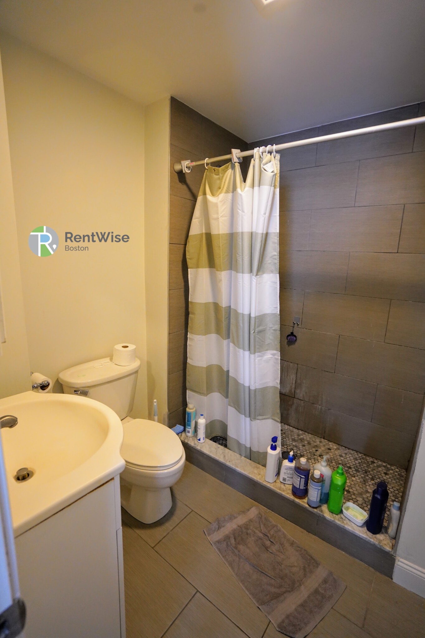 417 Cardinal Medeiros Ave, Wellington-Harrington