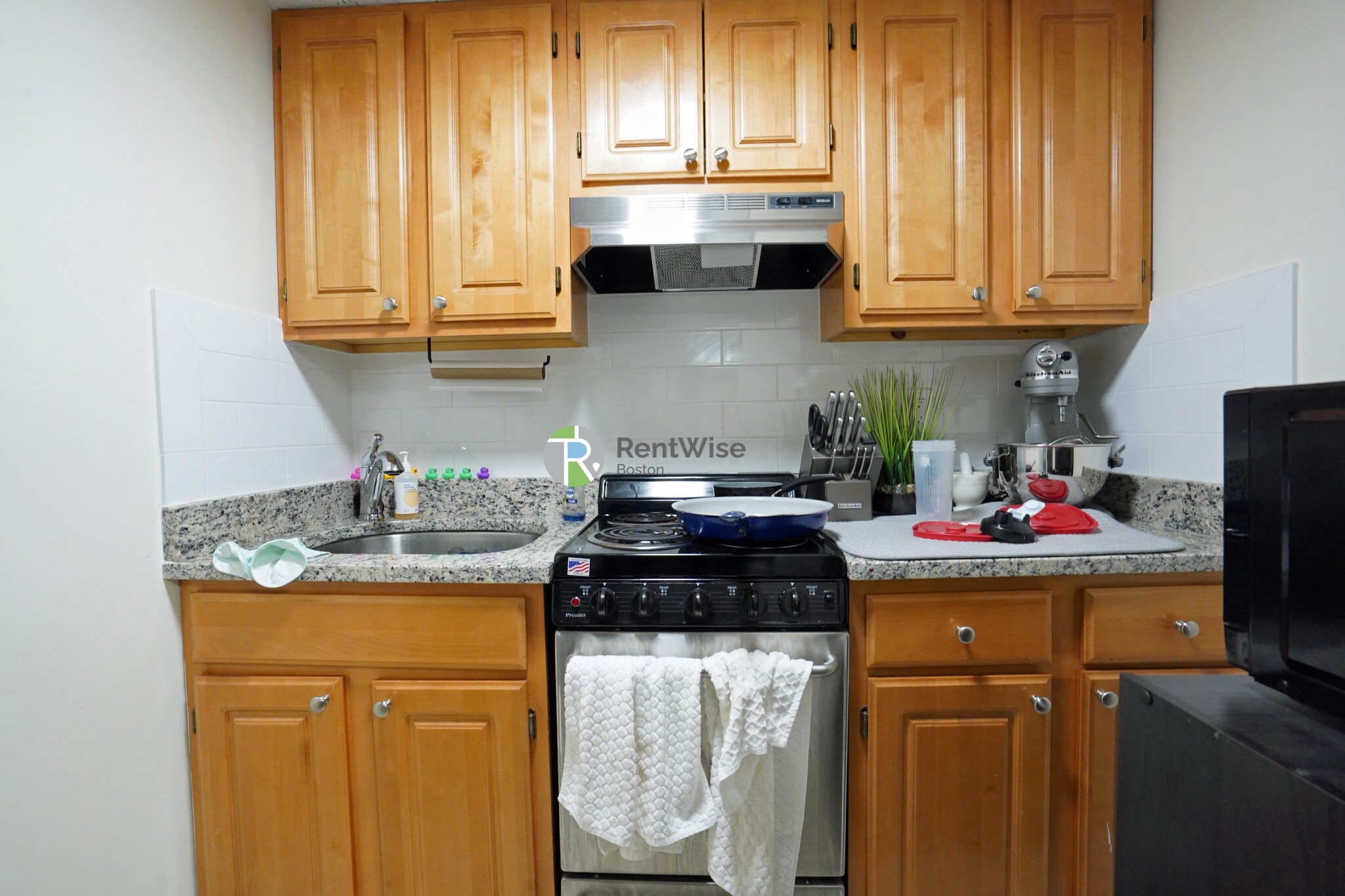 62 Boylston St, Downtown