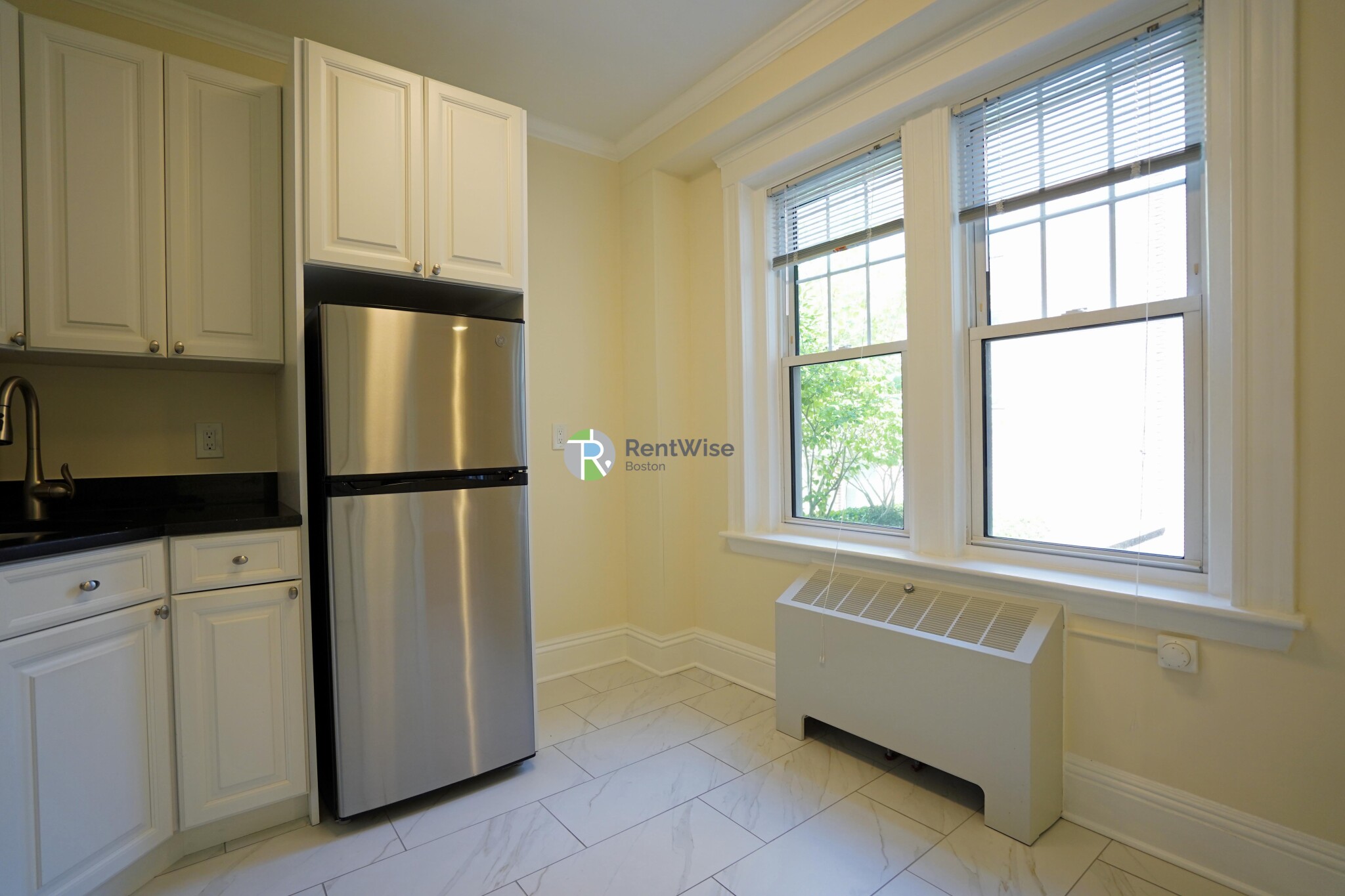 24 Chauncy St, Neighborhood Nine