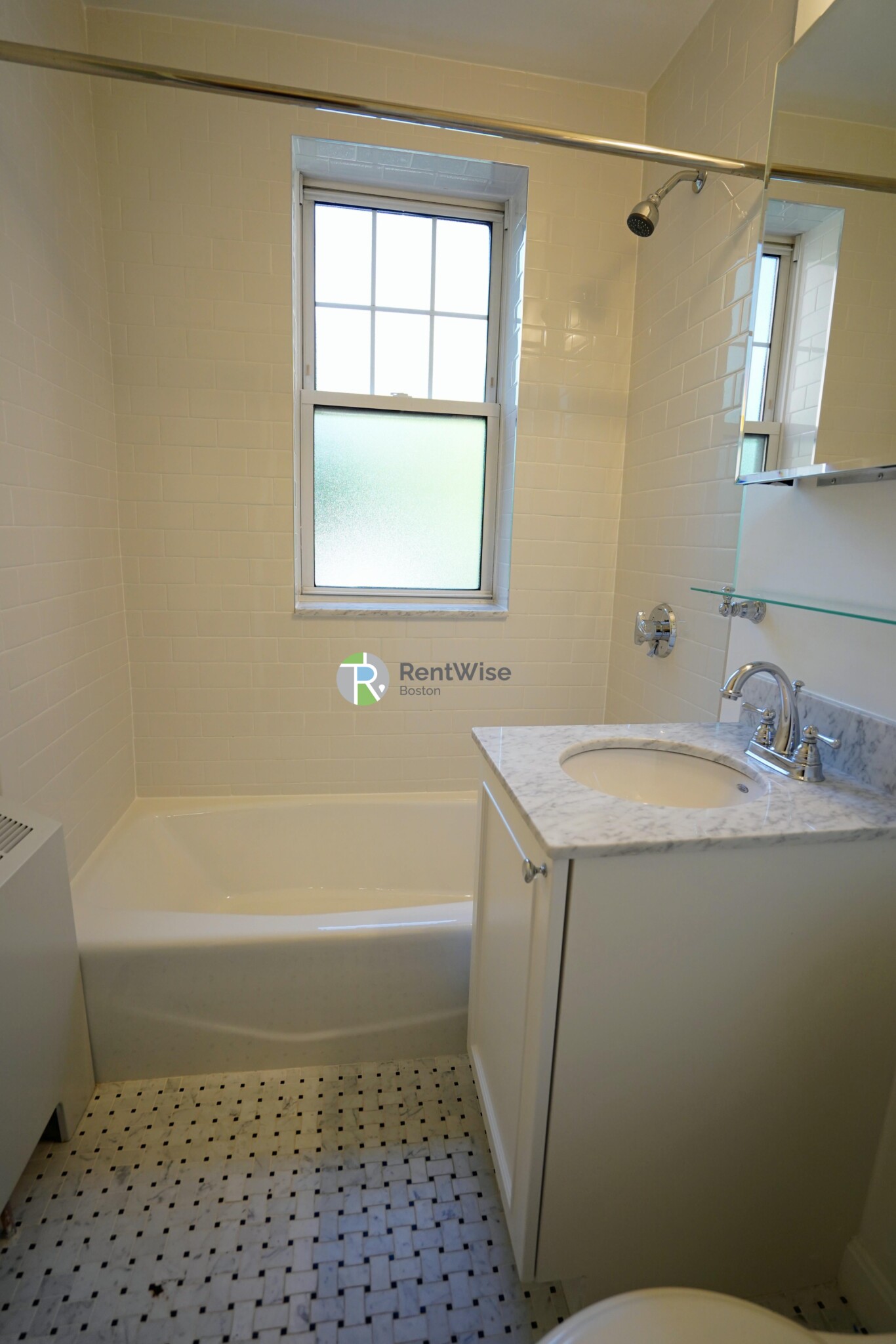 24 Chauncy St, Neighborhood Nine