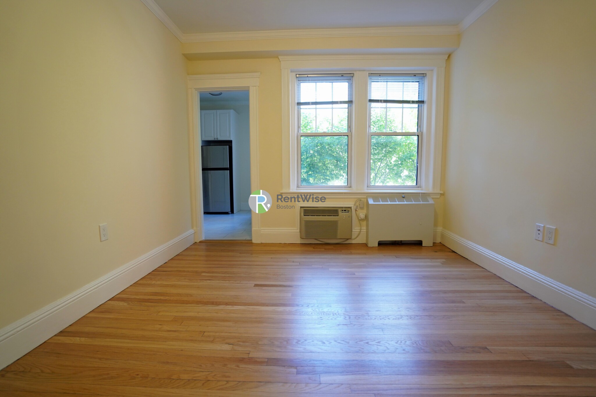 24 Chauncy St, Neighborhood Nine