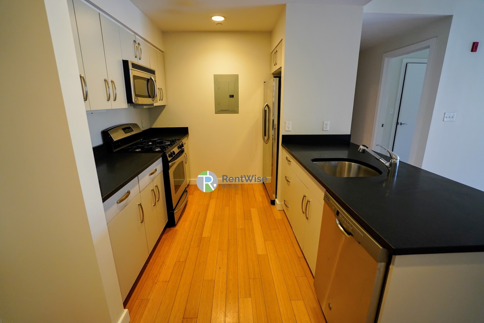 601 Albany St, South End