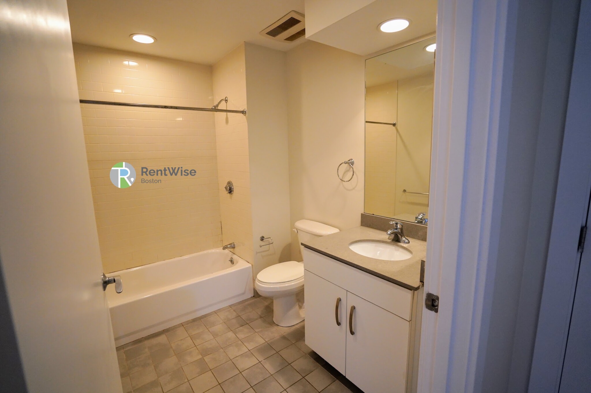 601 Albany St, South End