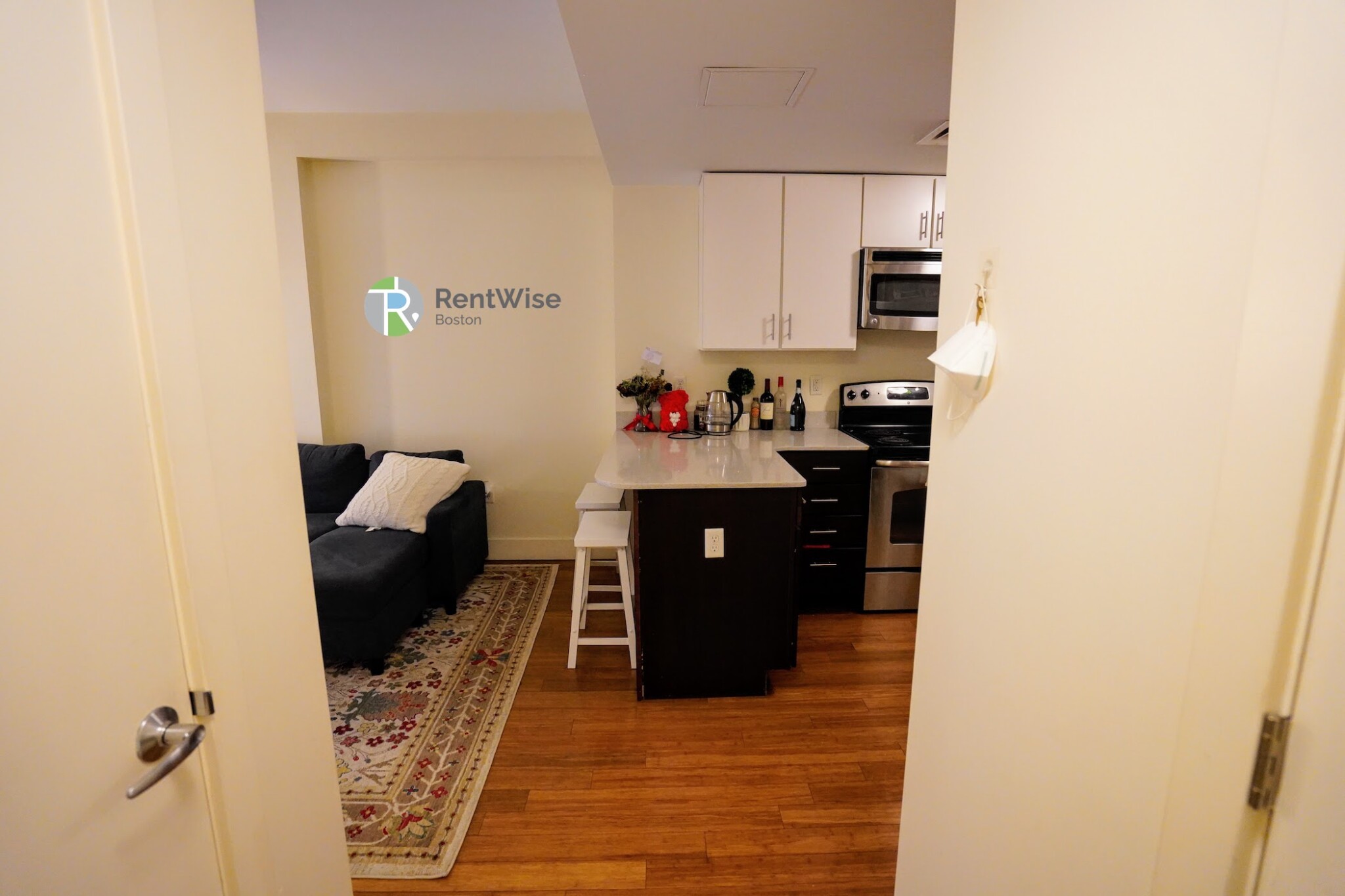 8 Winter St, Downtown