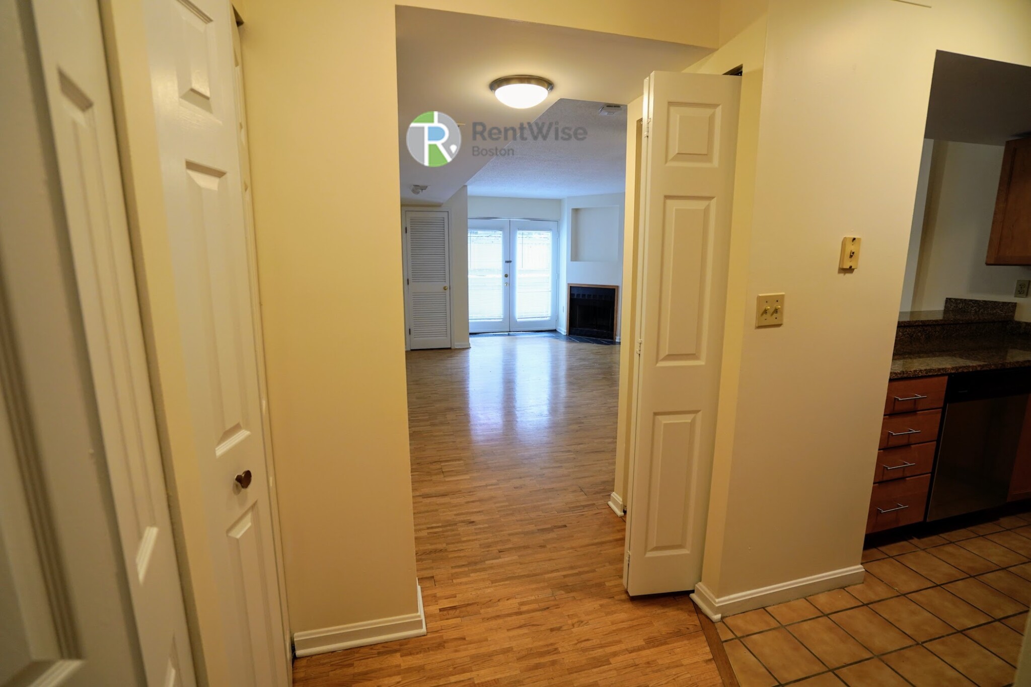 345 Franklin St, Riverside