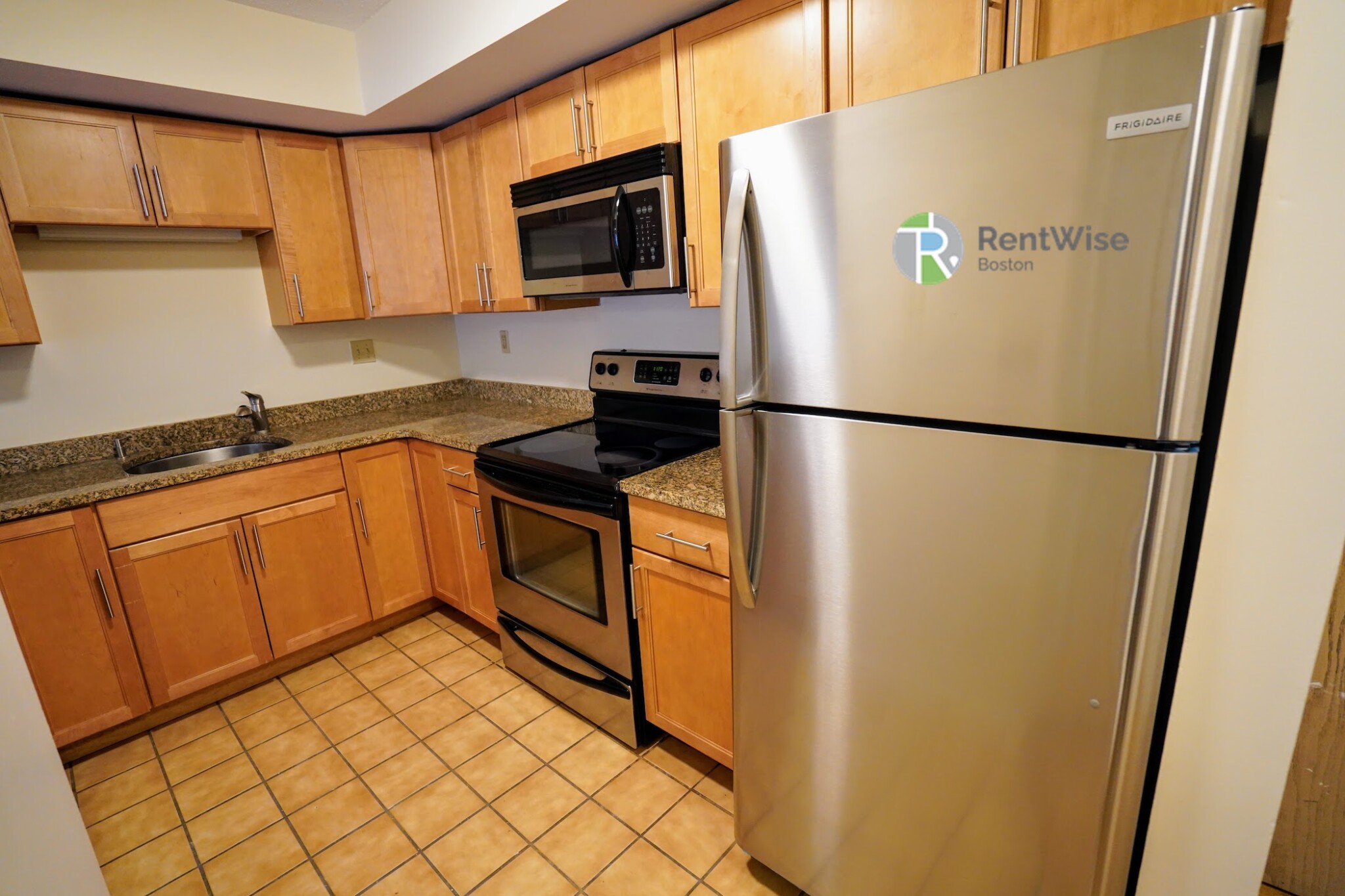 345 Franklin St, Riverside