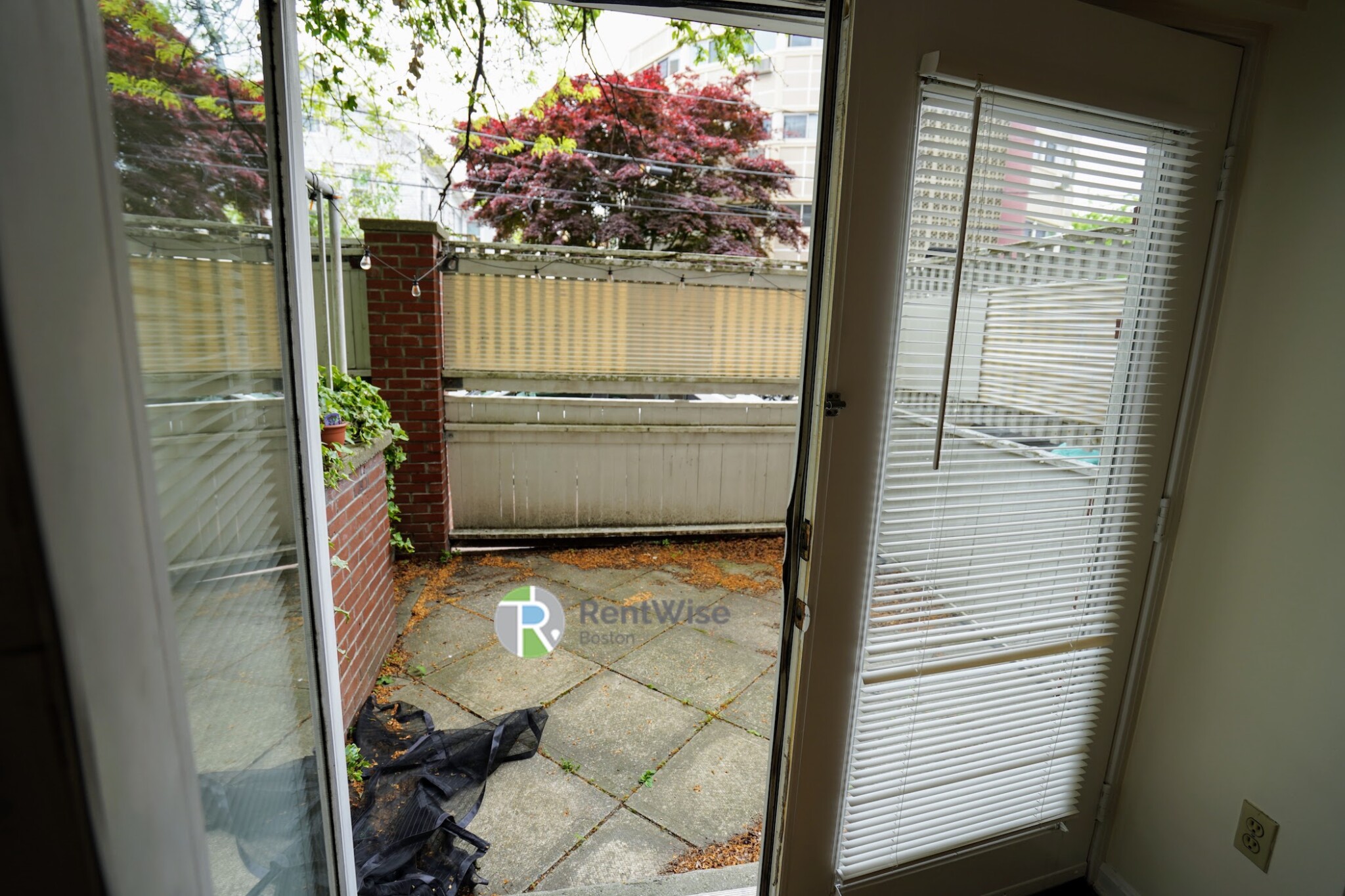 345 Franklin St, Riverside