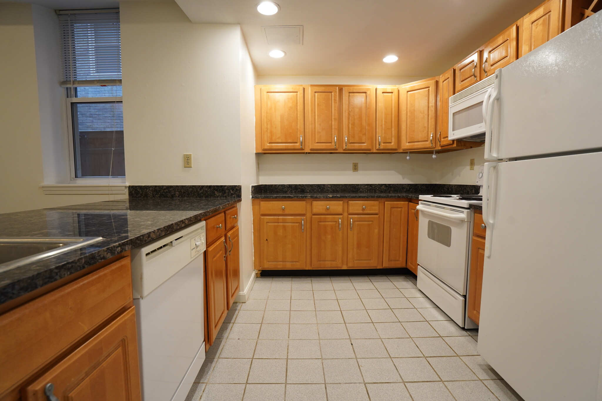 24 Queensberry St, Fenway