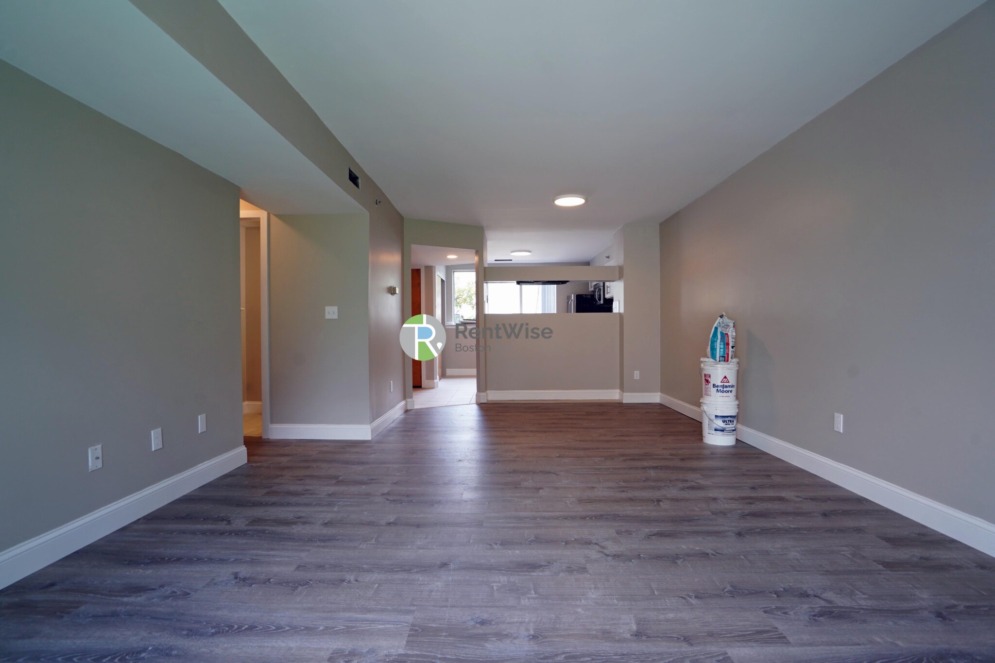 150 North Beacon St, Oak Square