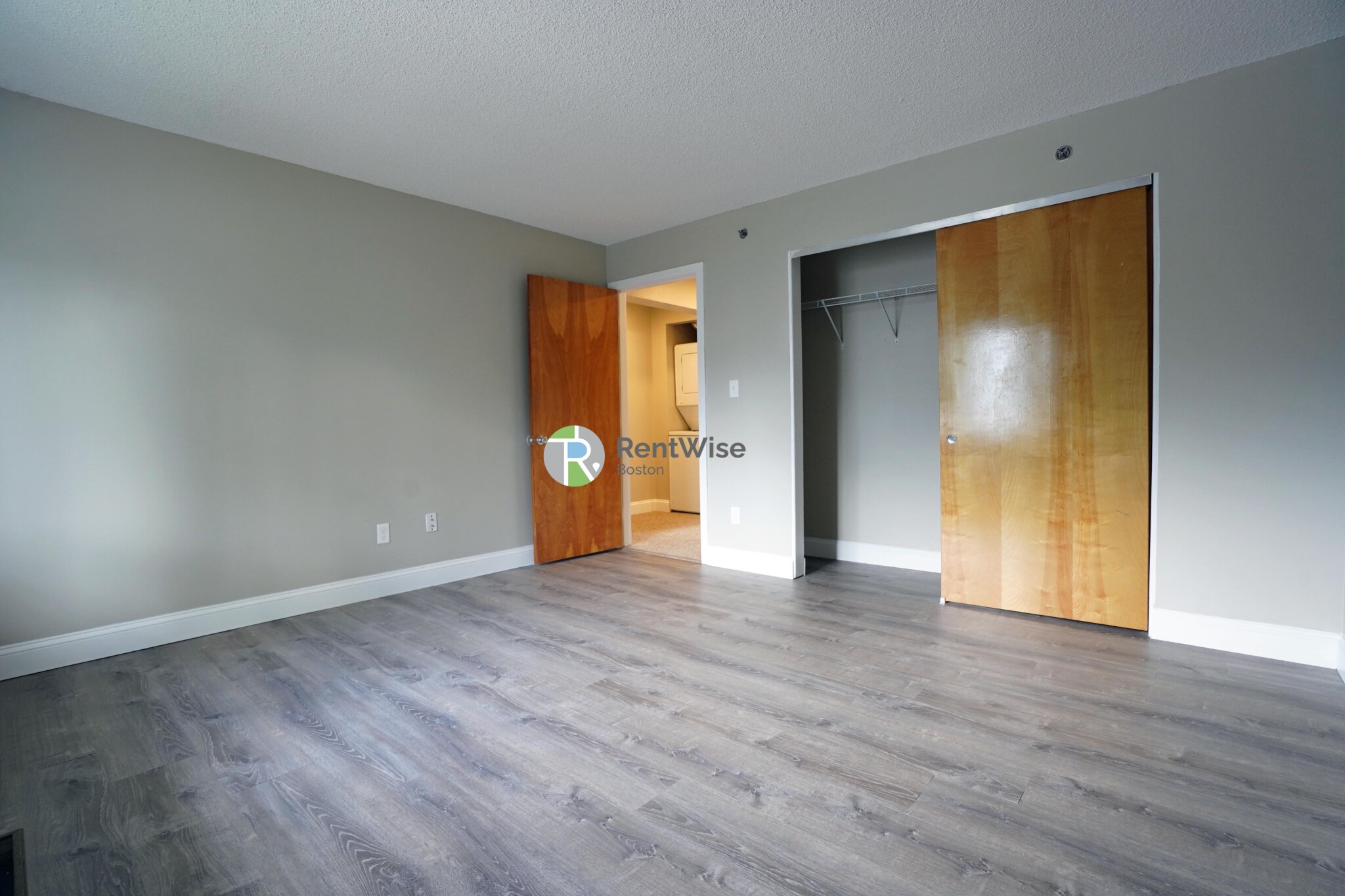 150 North Beacon St, Oak Square