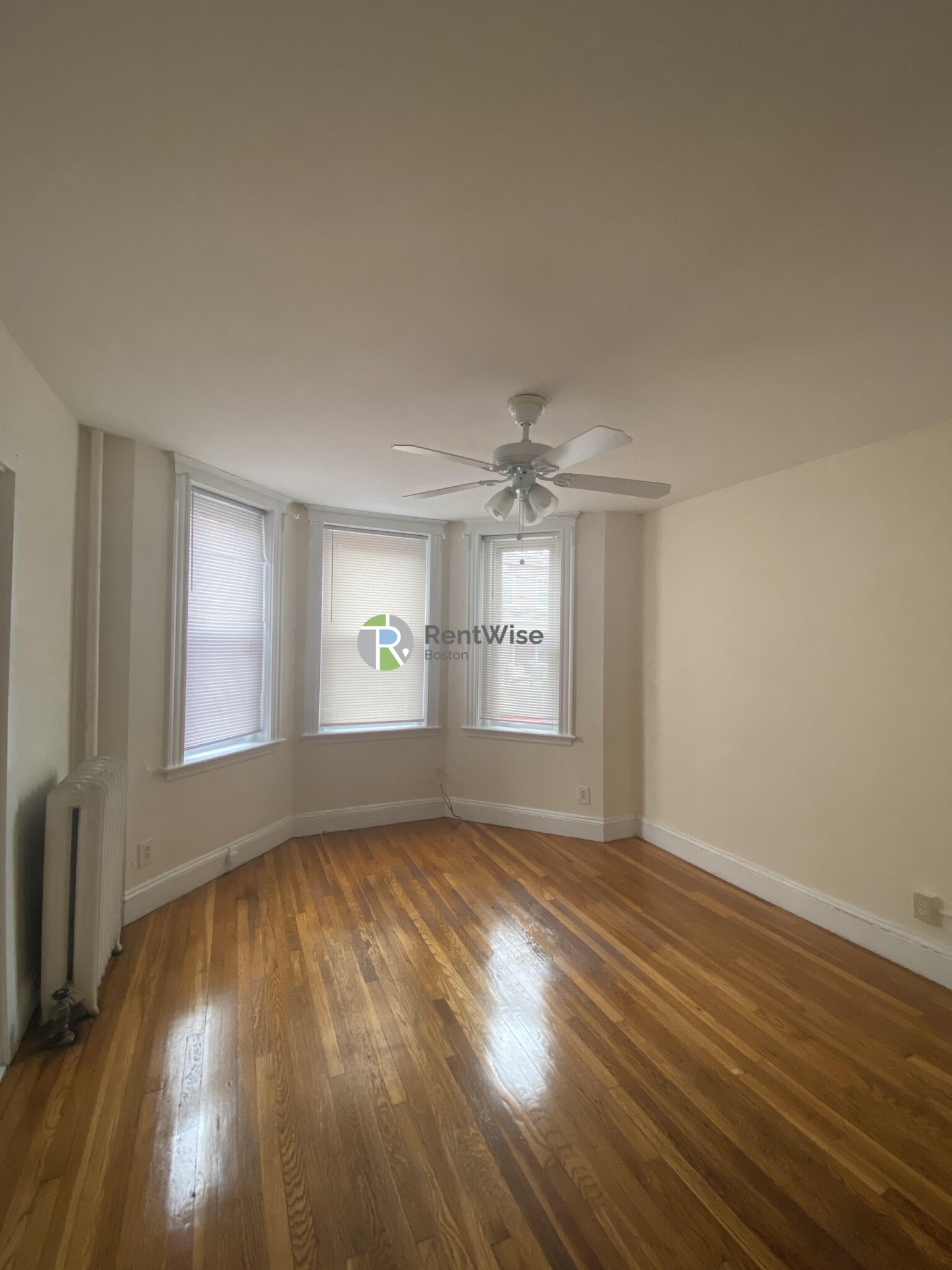 5 Barrows St, Allston