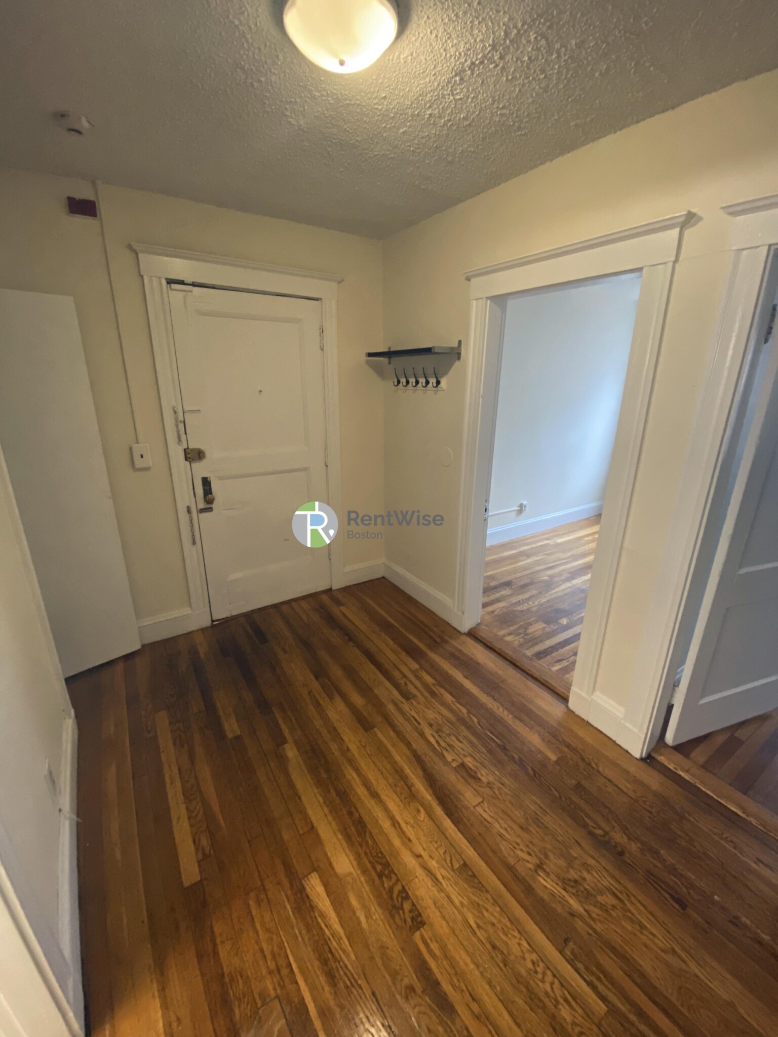 5 Barrows St, Allston