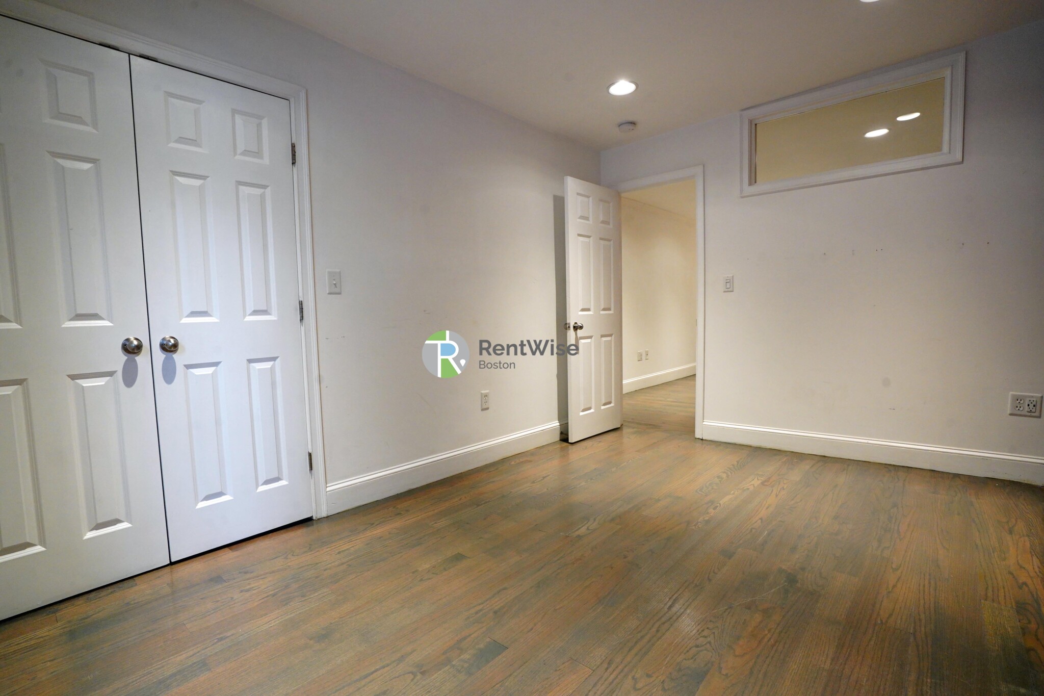 127 Saint Botolph St, Back Bay