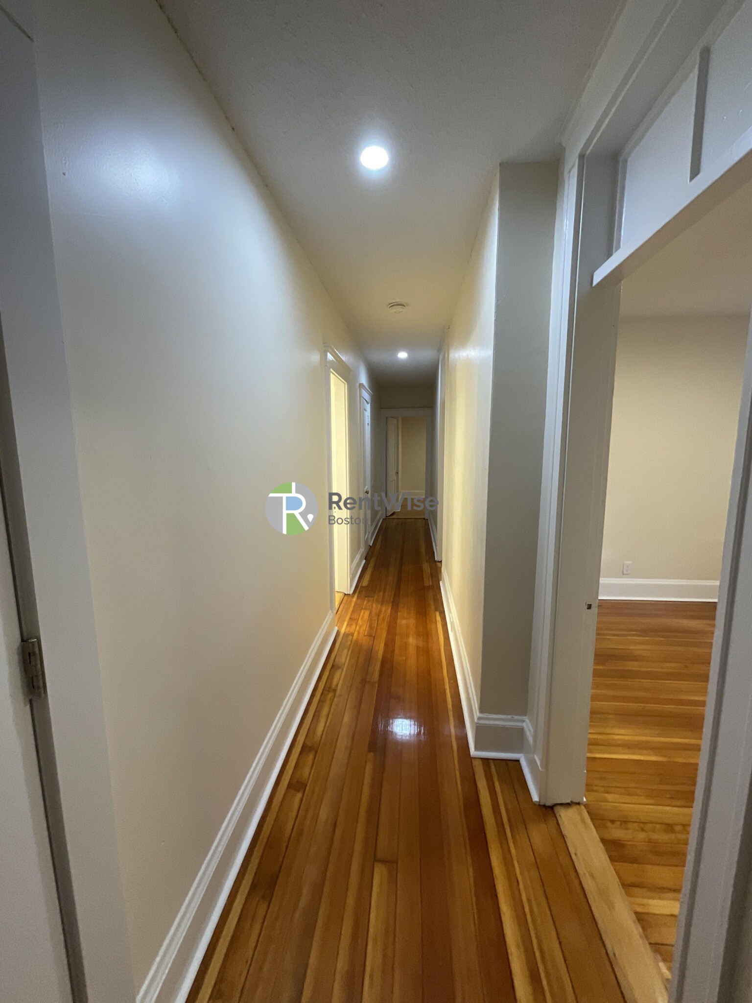 6 Barrows St, Allston