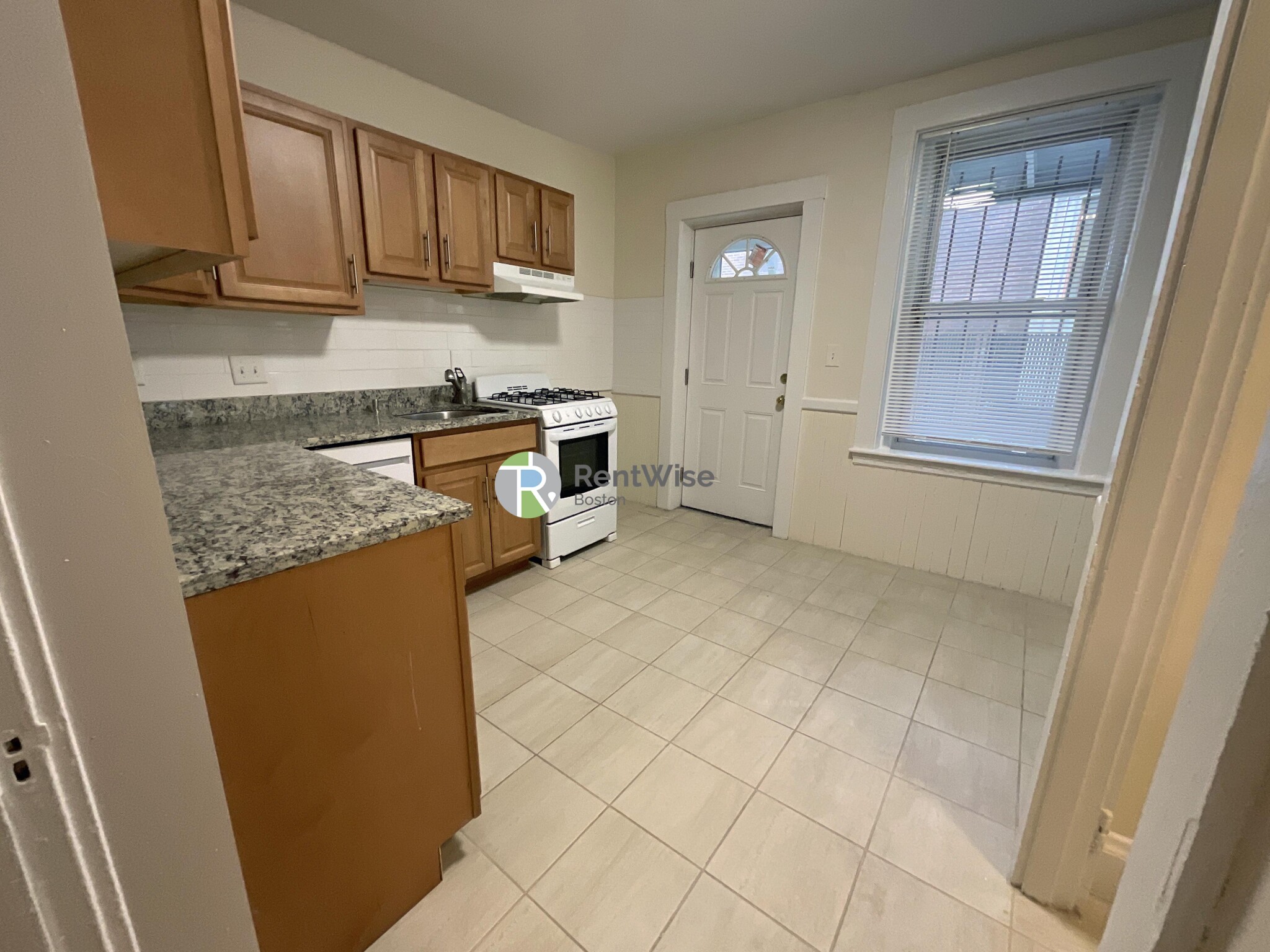 6 Barrows St, Allston