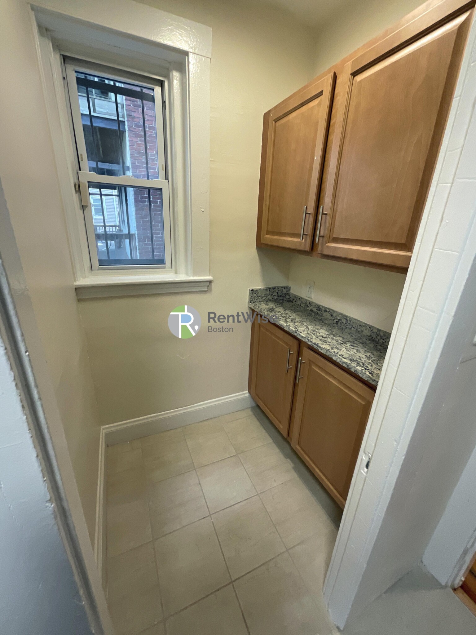 6 Barrows St, Allston