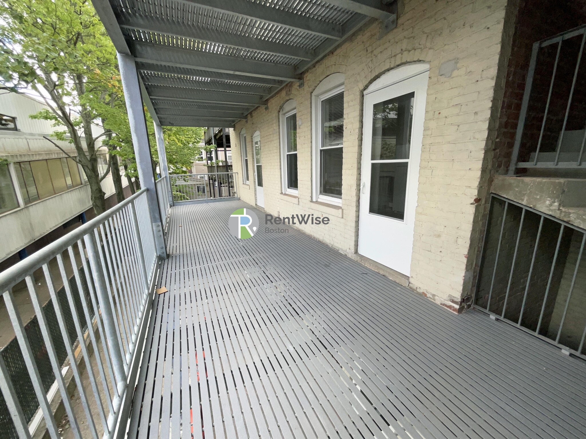 6 Barrows St, Allston