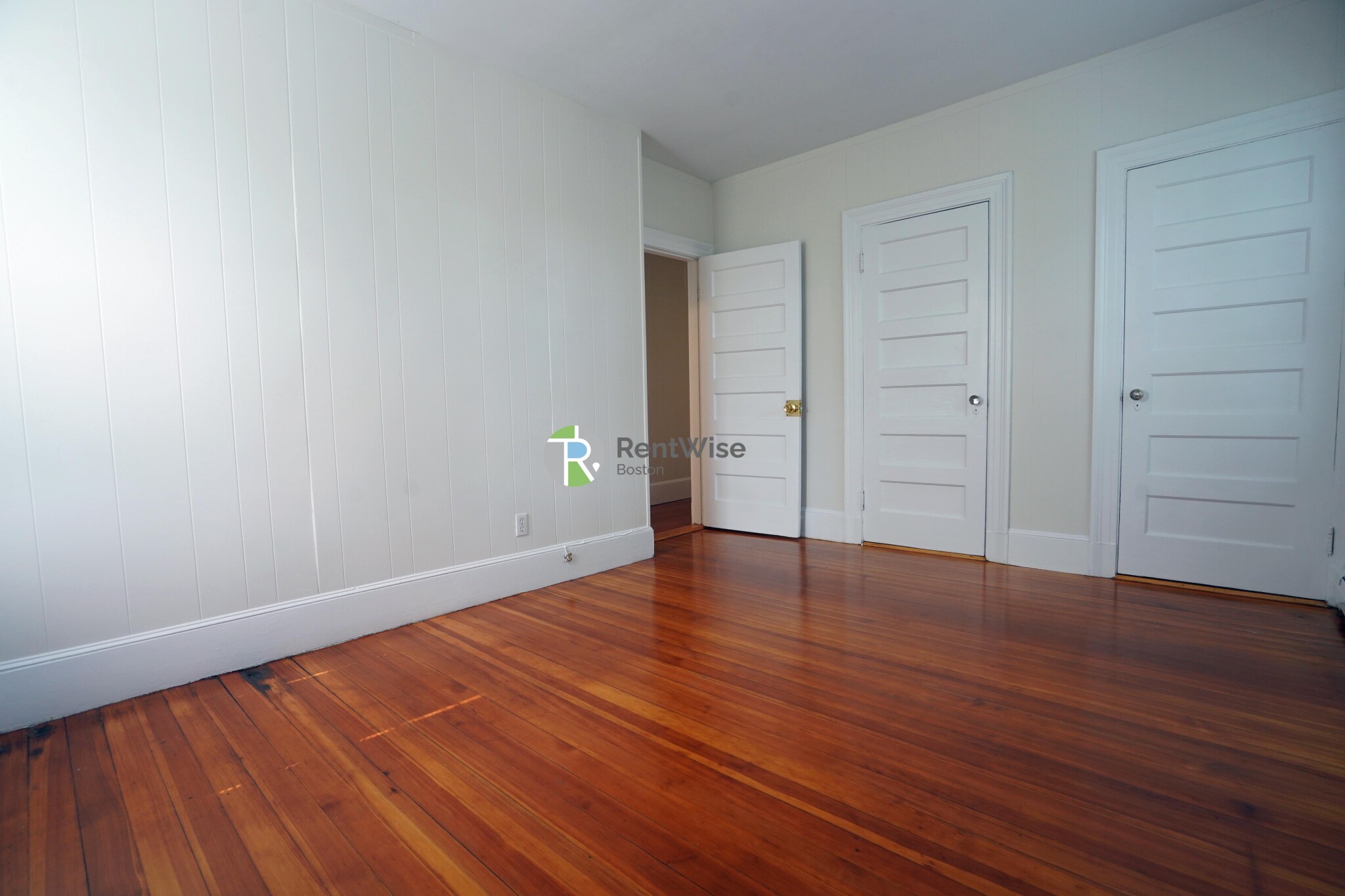 1 Ashford Ct, Allston