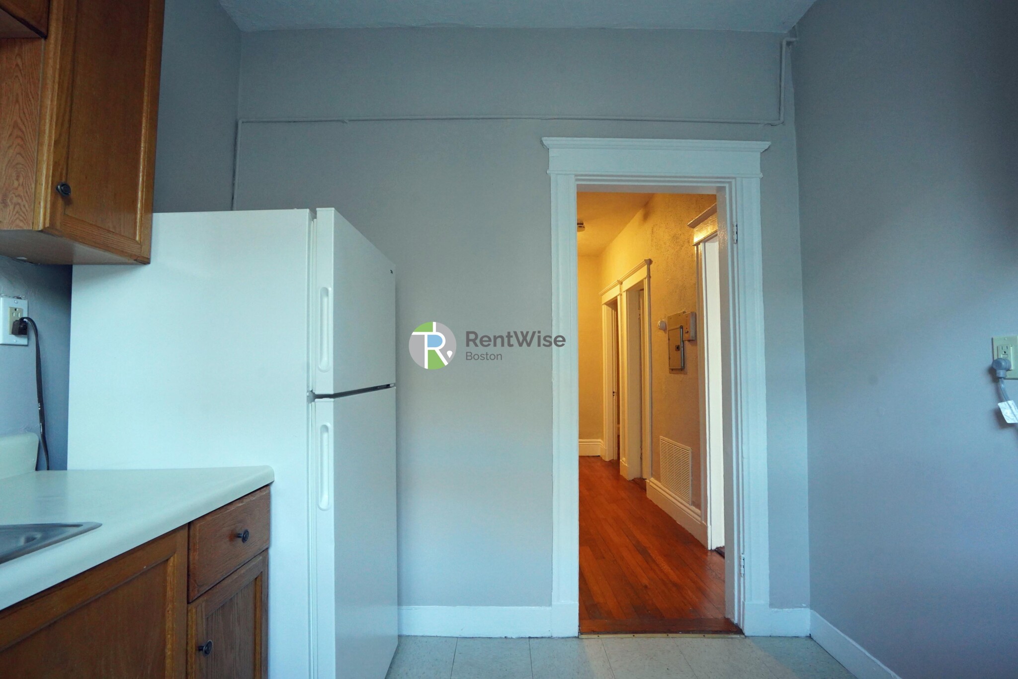 3 Lorraine Ter, Allston