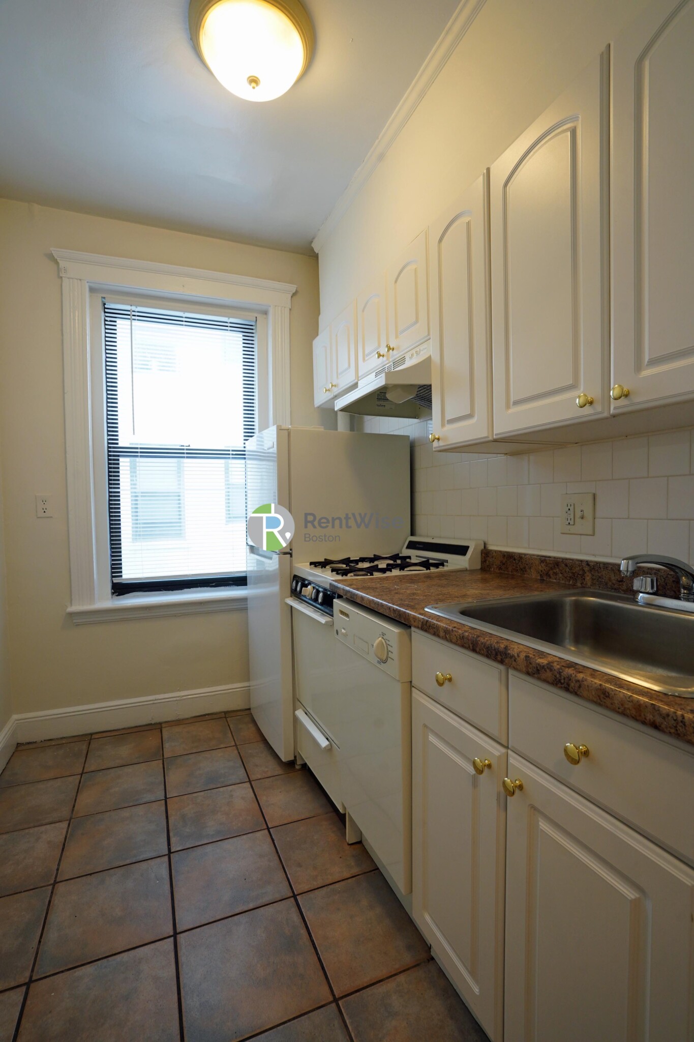 7 Carol Ave, Brighton