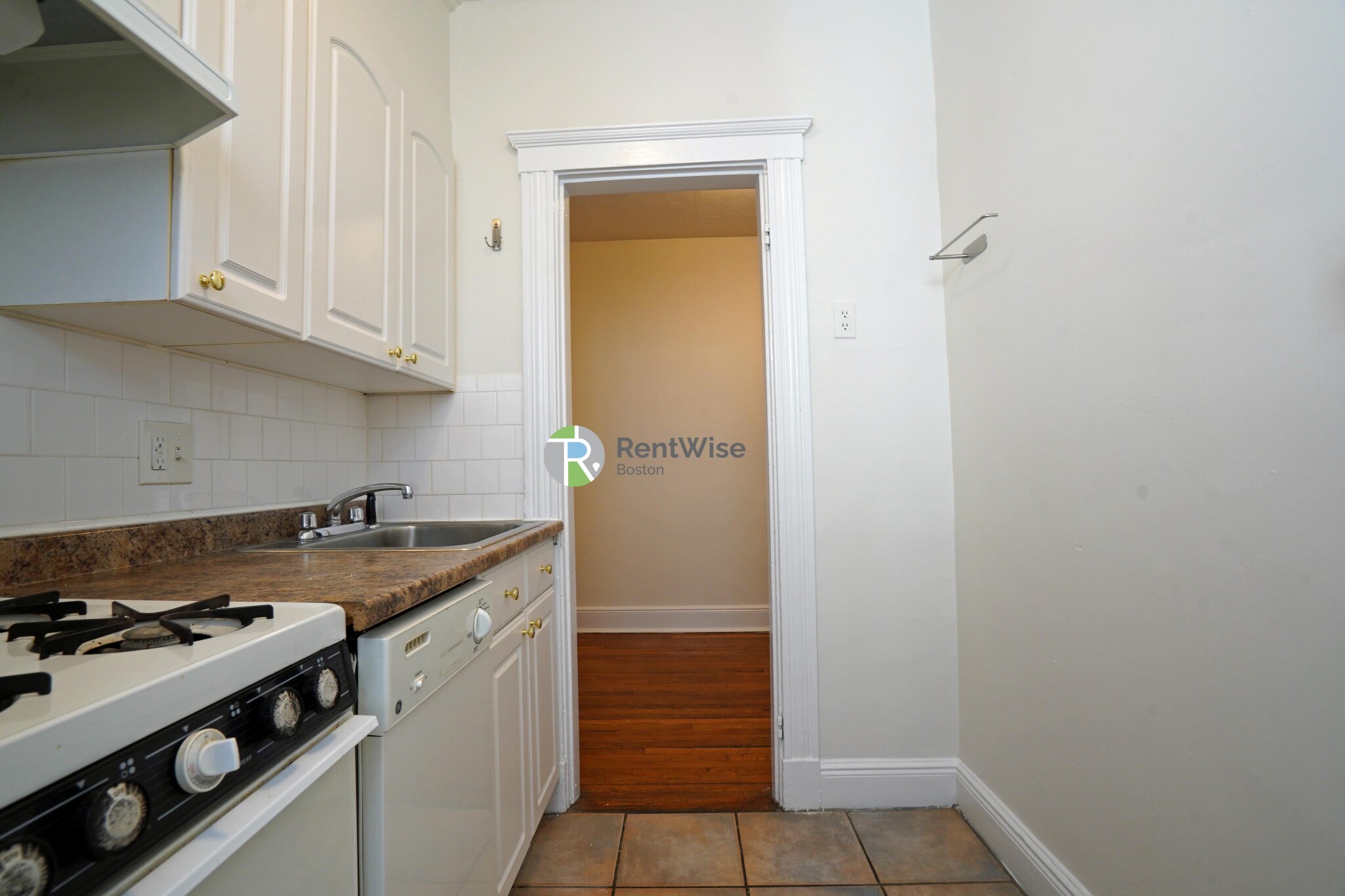 7 Carol Ave, Brighton