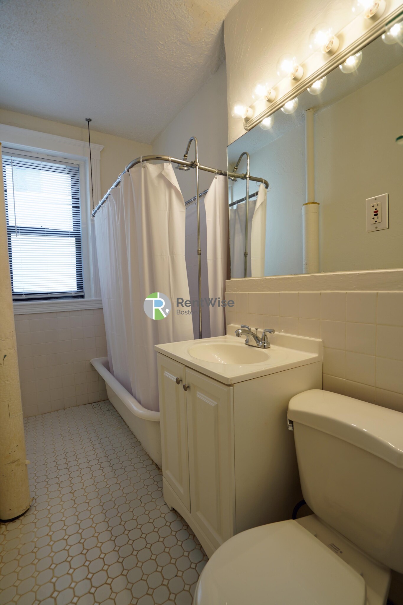 15 Carol Ave, Brighton