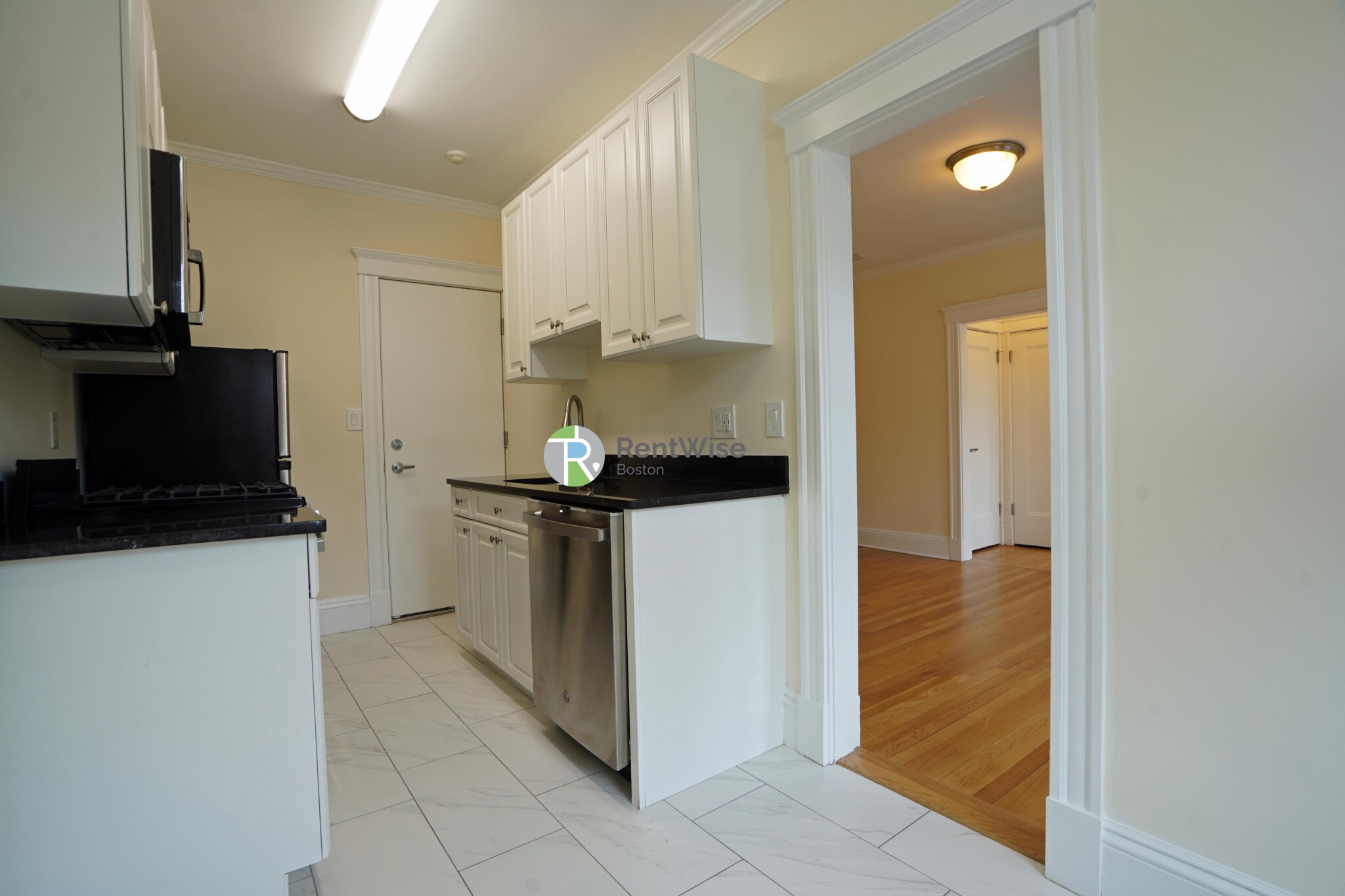 22 Chauncy St, Neighborhood Nine