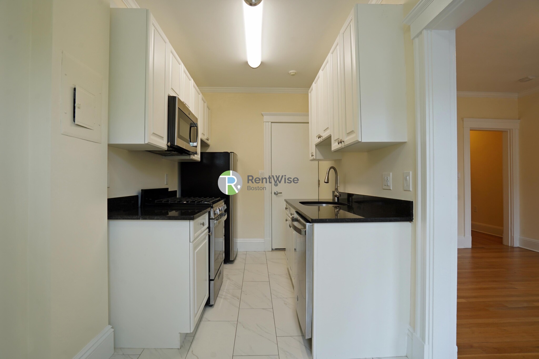 22 Chauncy St, Neighborhood Nine