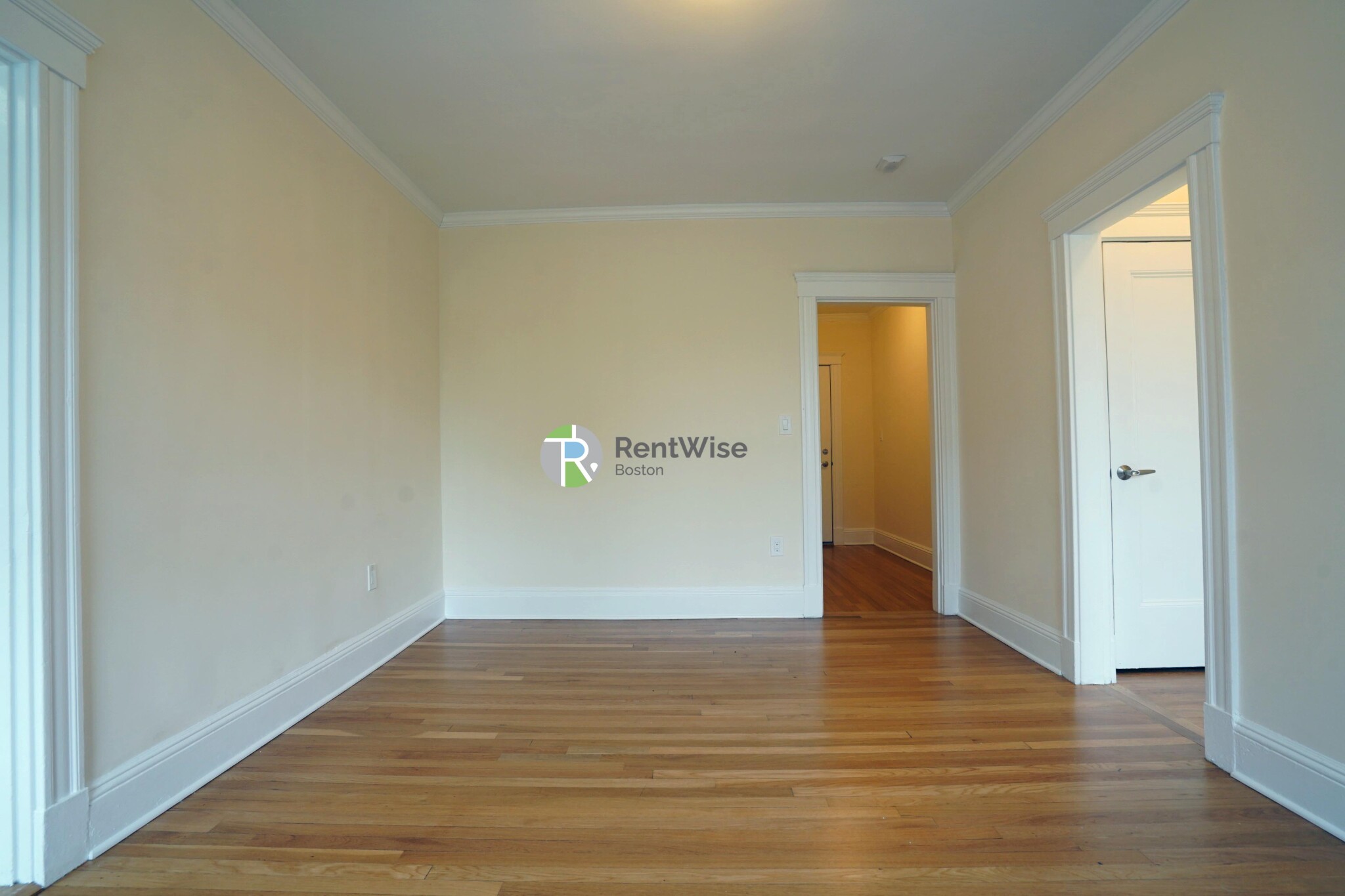 22 Chauncy St, Neighborhood Nine