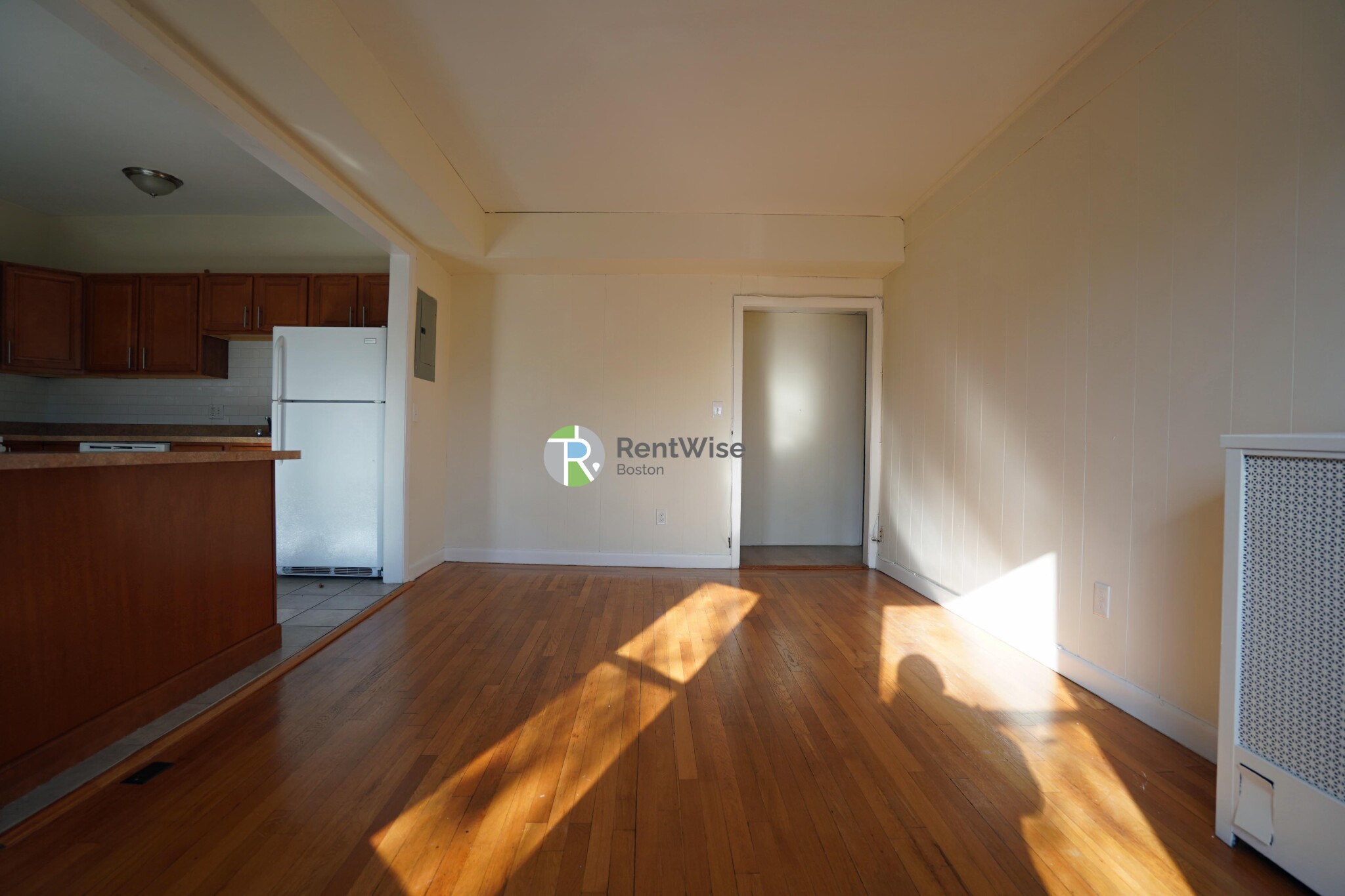 1135 Commonwealth Ave. - 4,050USD / month