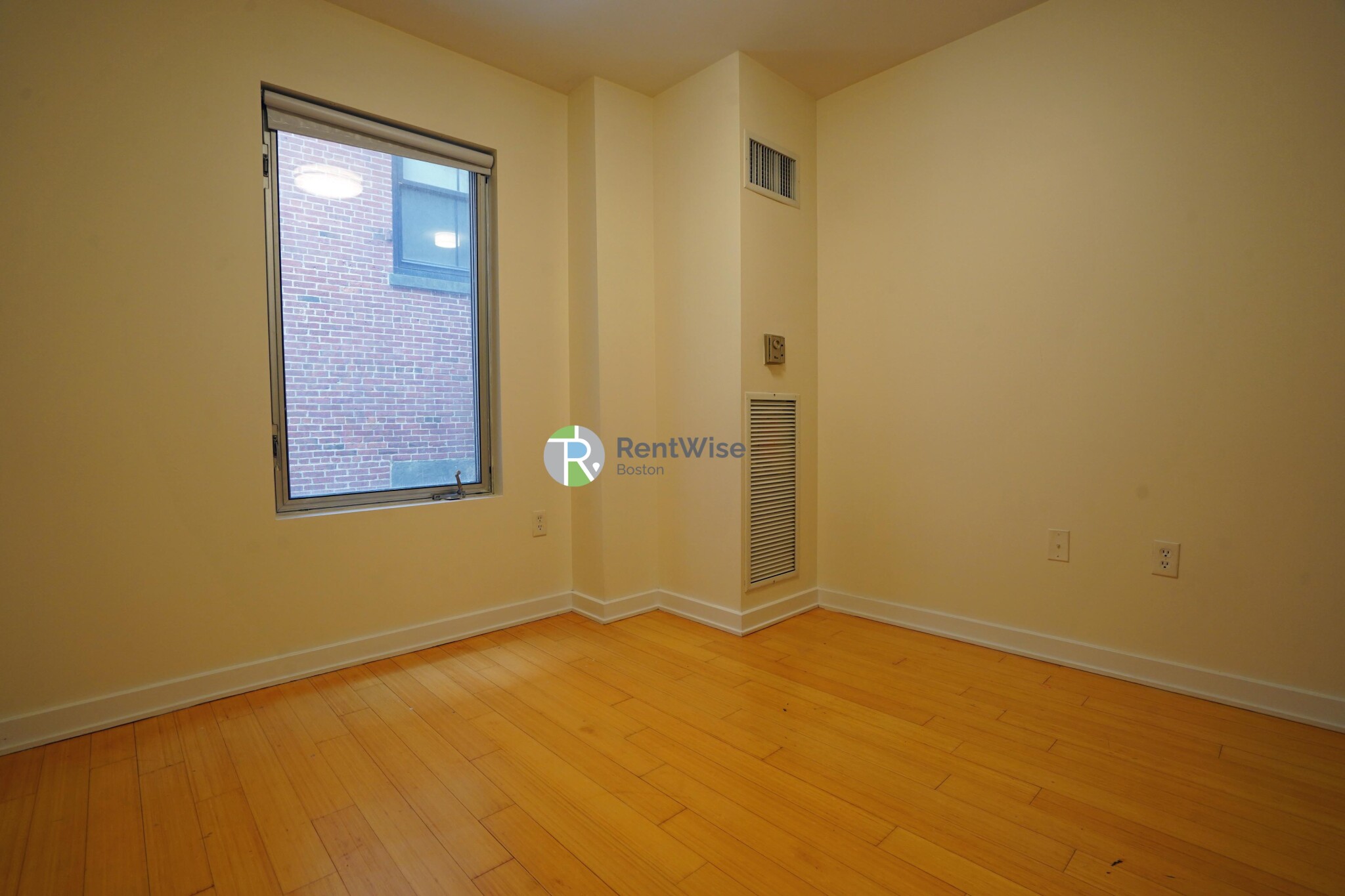 40 Boylston St, Downtown