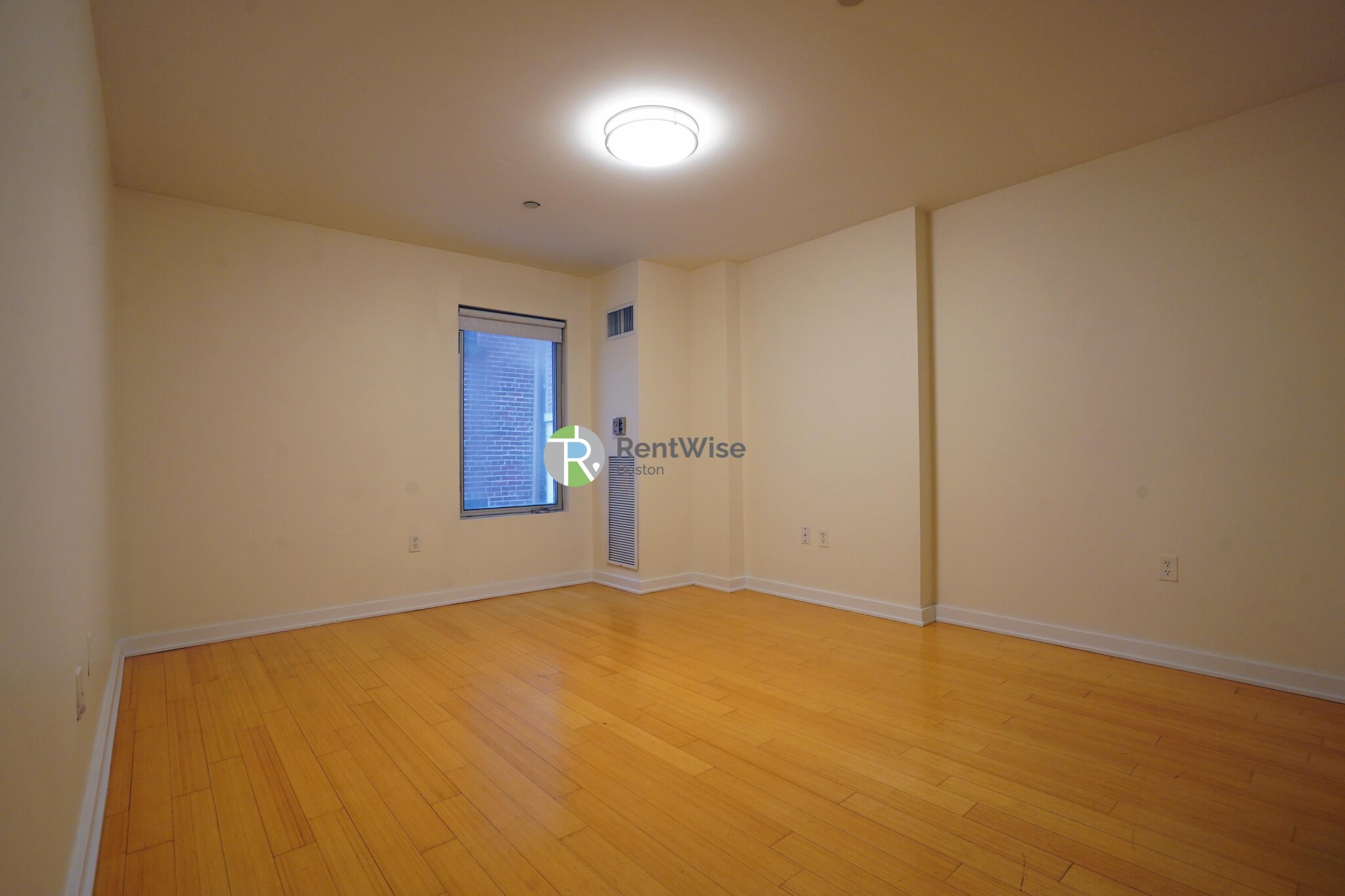 40 Boylston St, Downtown