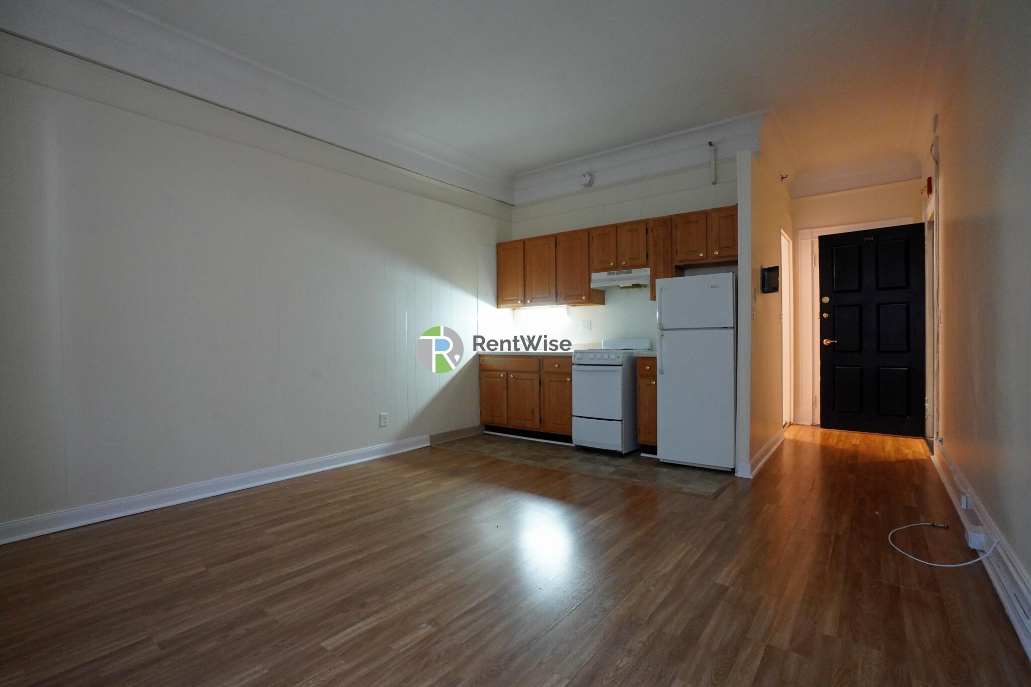 62 Boylston St, Midtown