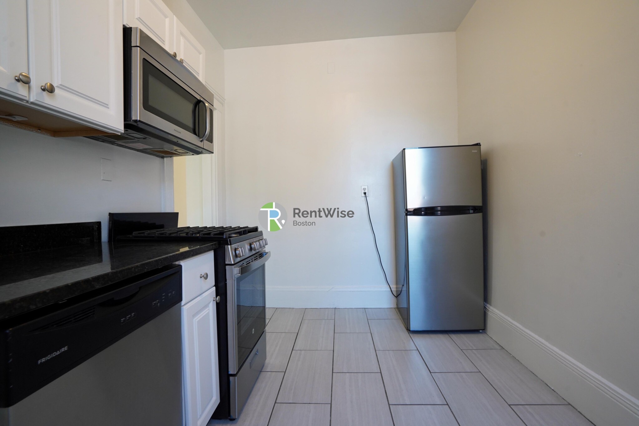 73 Brighton Ave, Allston