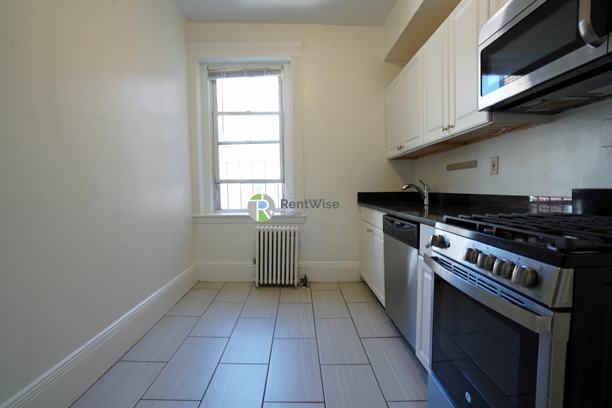 73 Brighton Ave, Allston