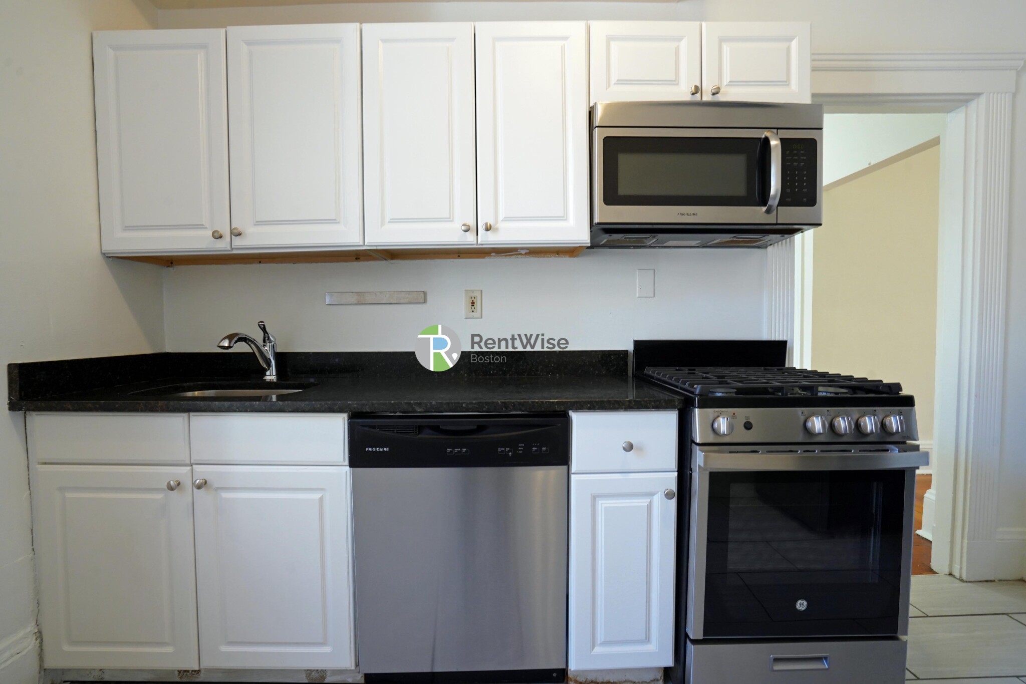 73 Brighton Ave, Allston