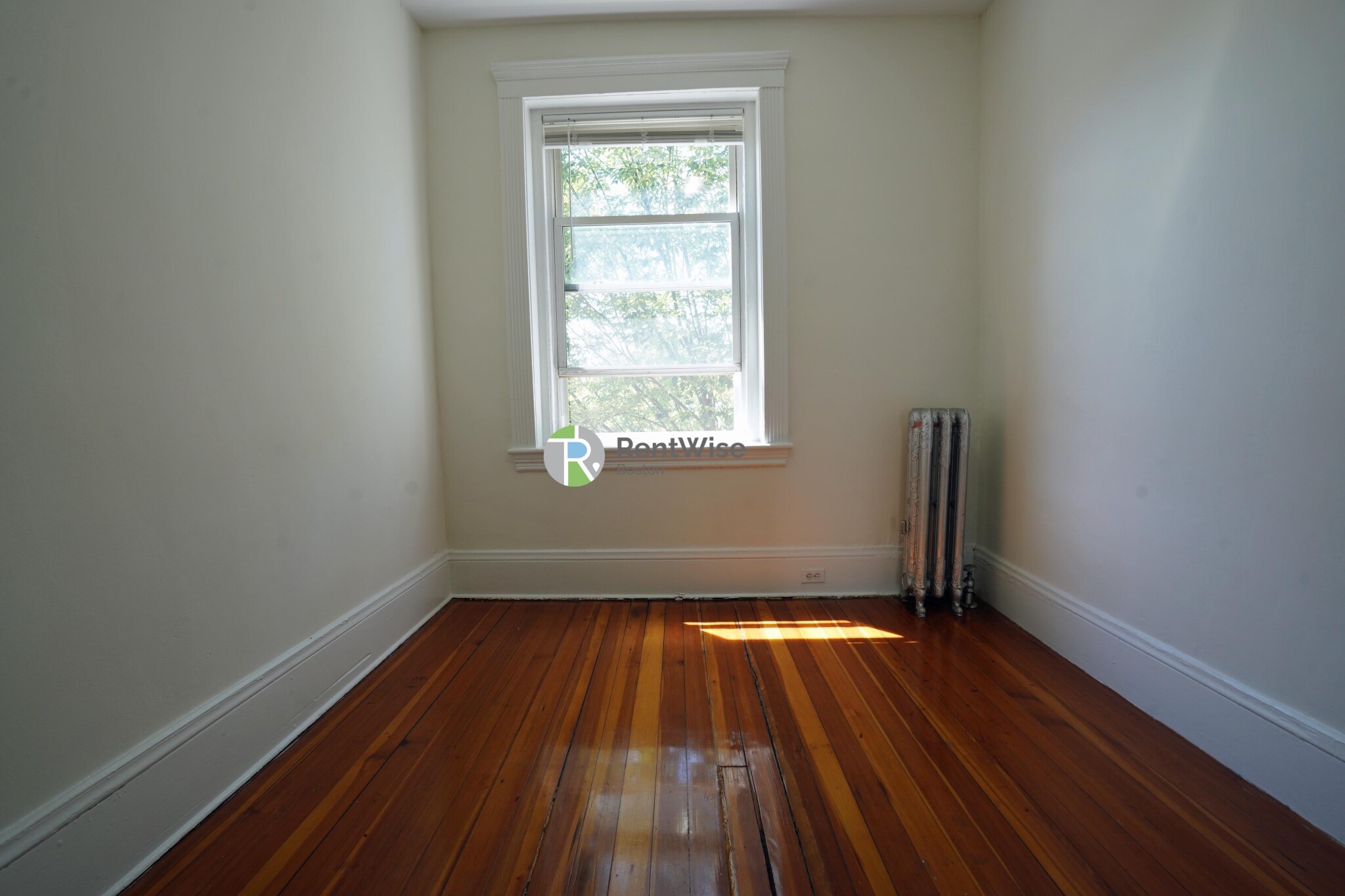 73 Brighton Ave, Allston