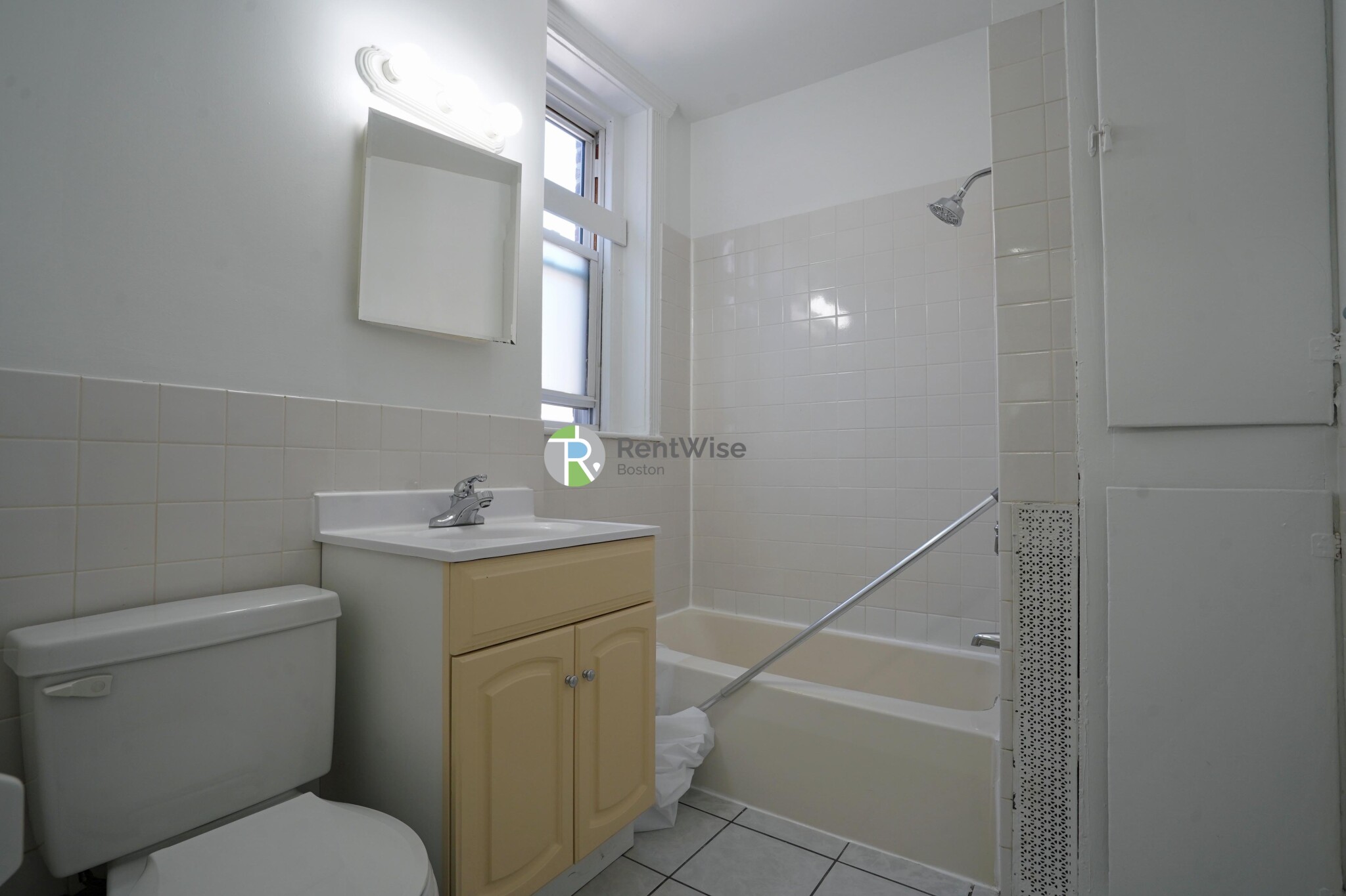 73 Brighton Ave, Allston