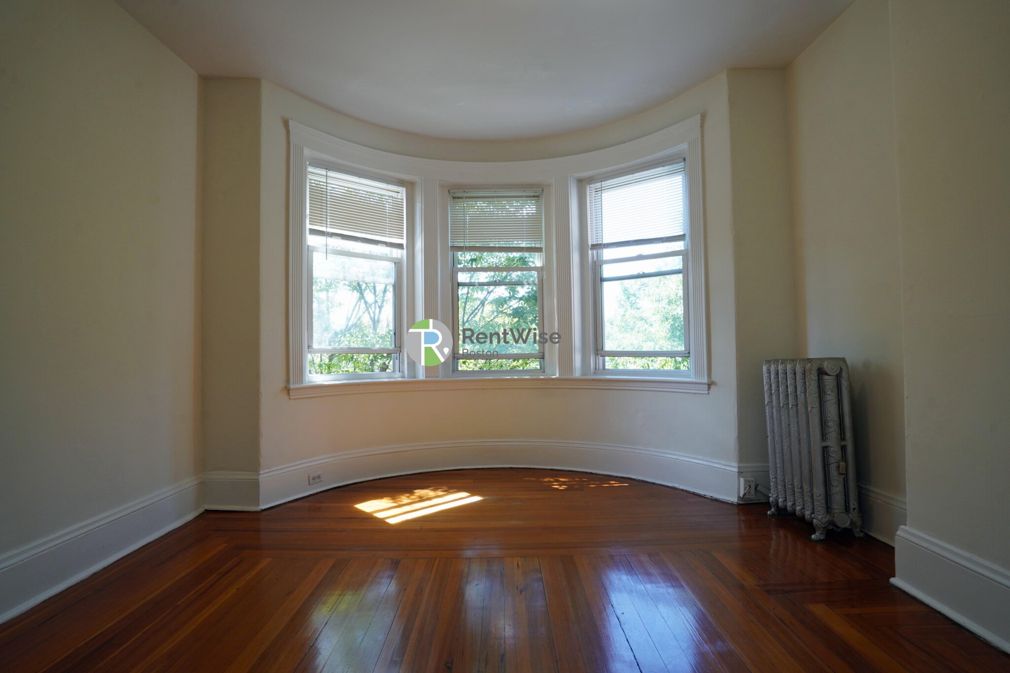 73 Brighton Ave, Allston