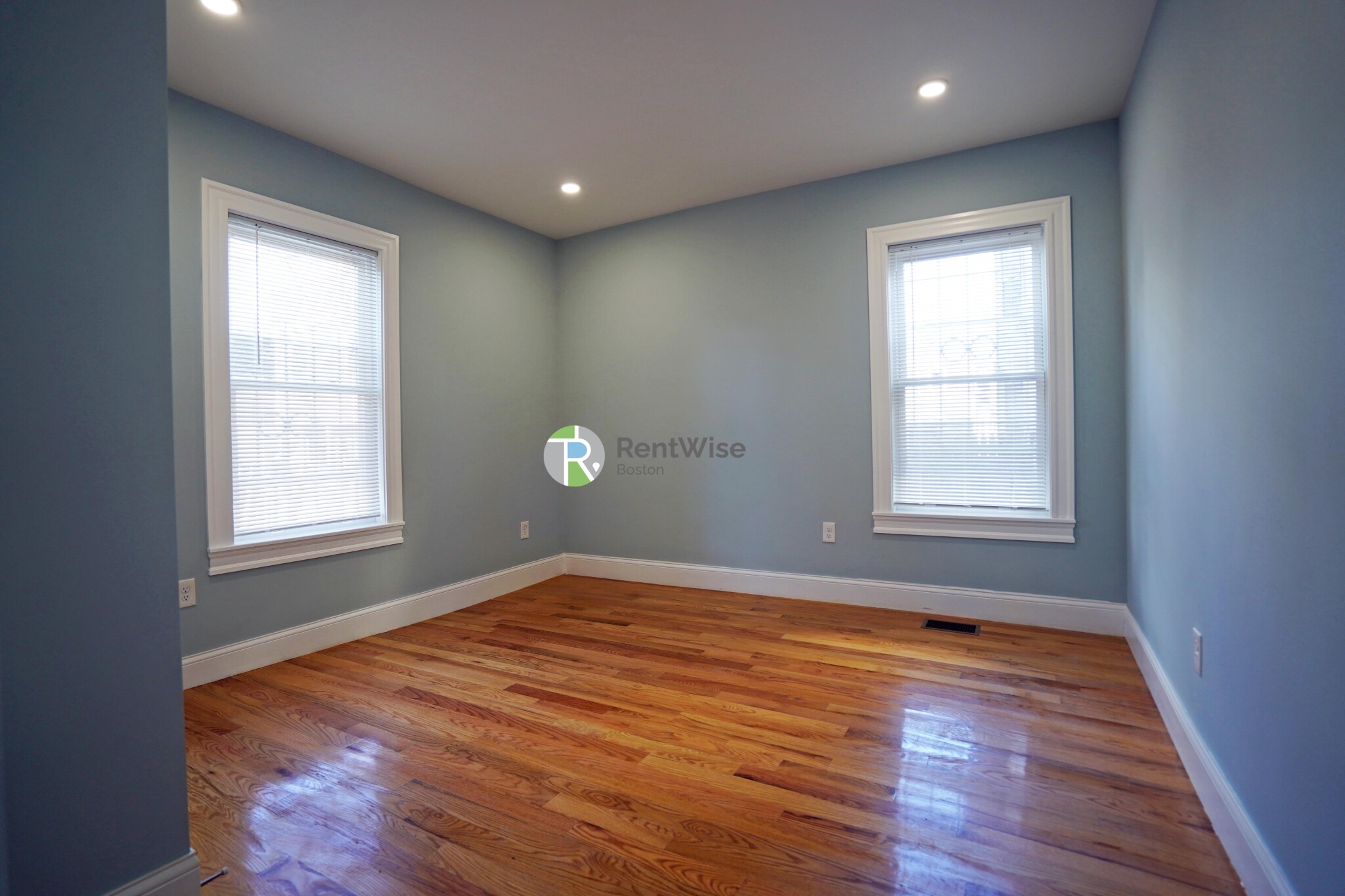 374 Oxford St, Baldwin