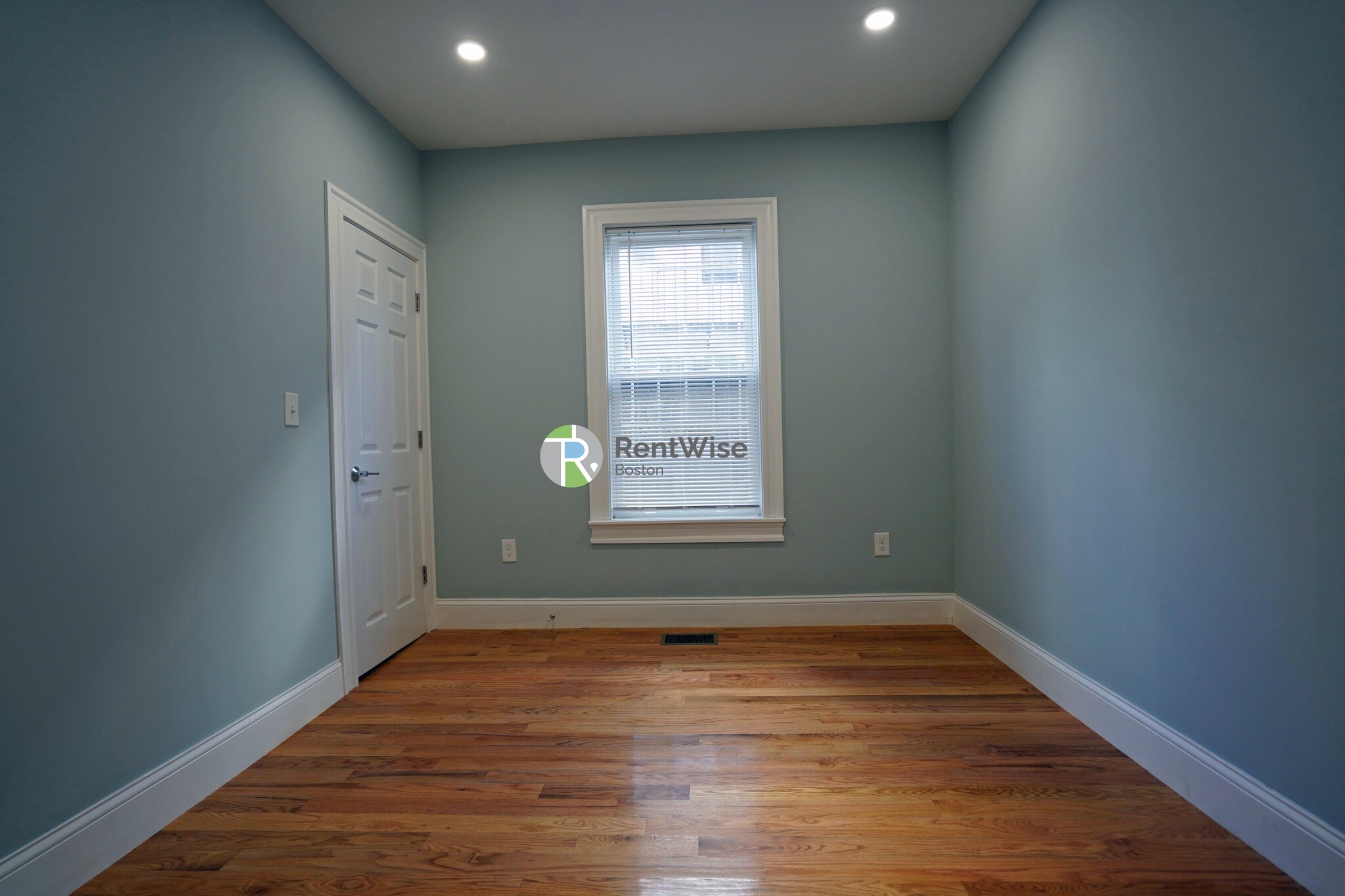 374 Oxford St, Baldwin