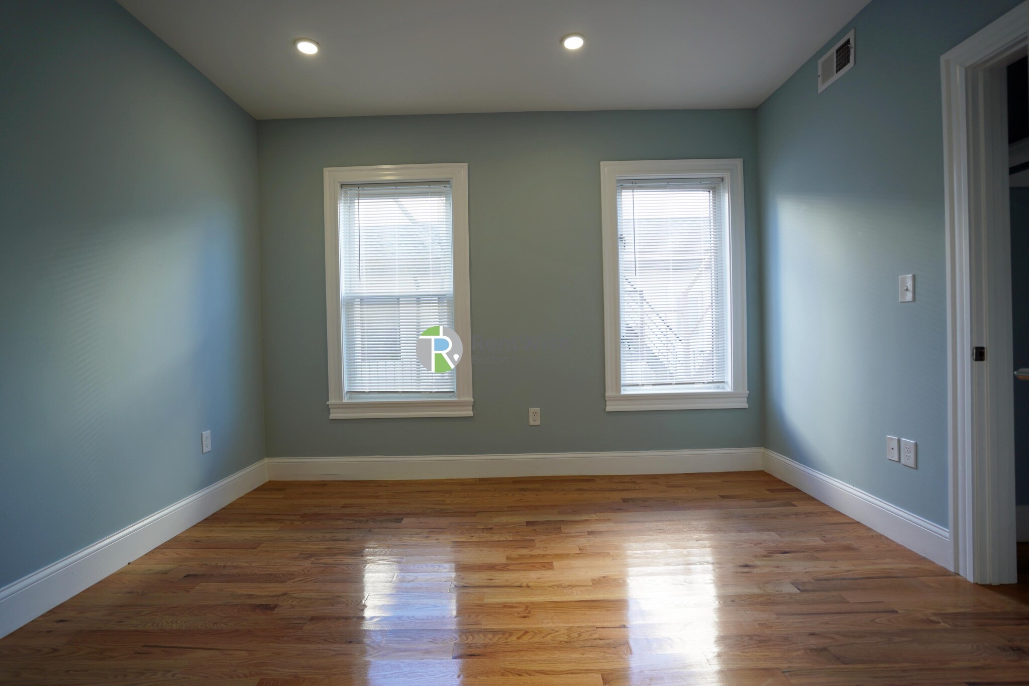 374 Oxford St, Baldwin