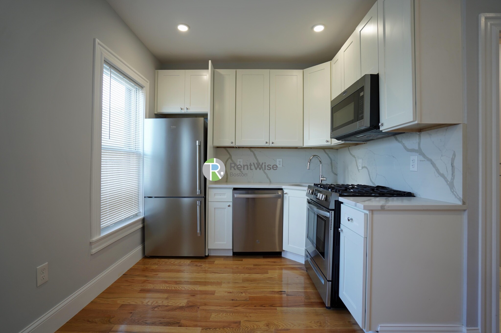 374 Oxford St, Baldwin