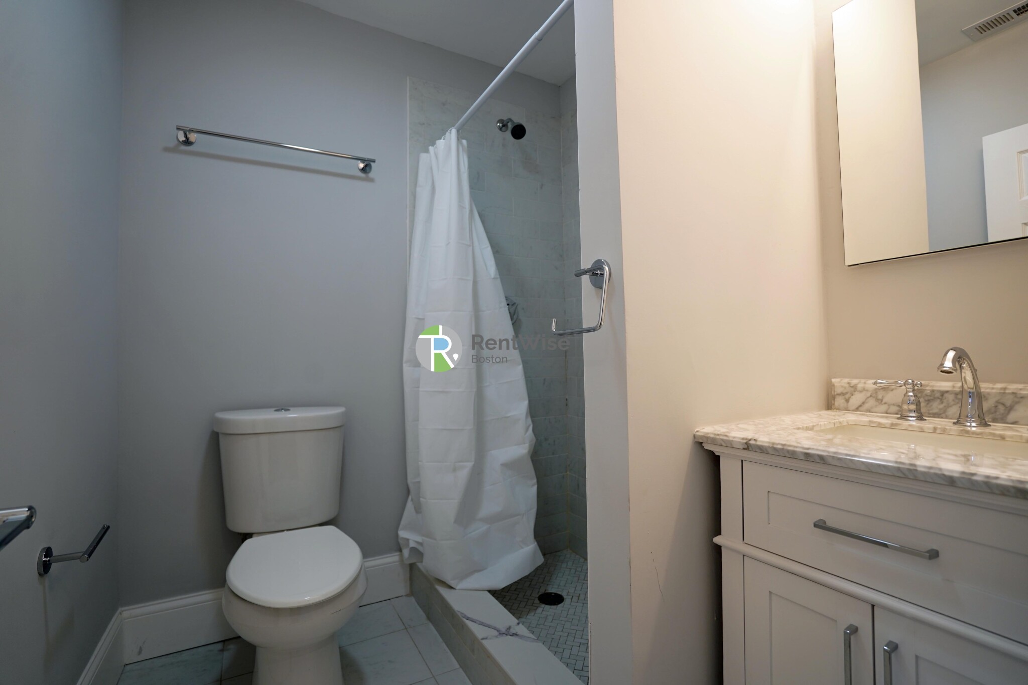 374 Oxford St, Baldwin