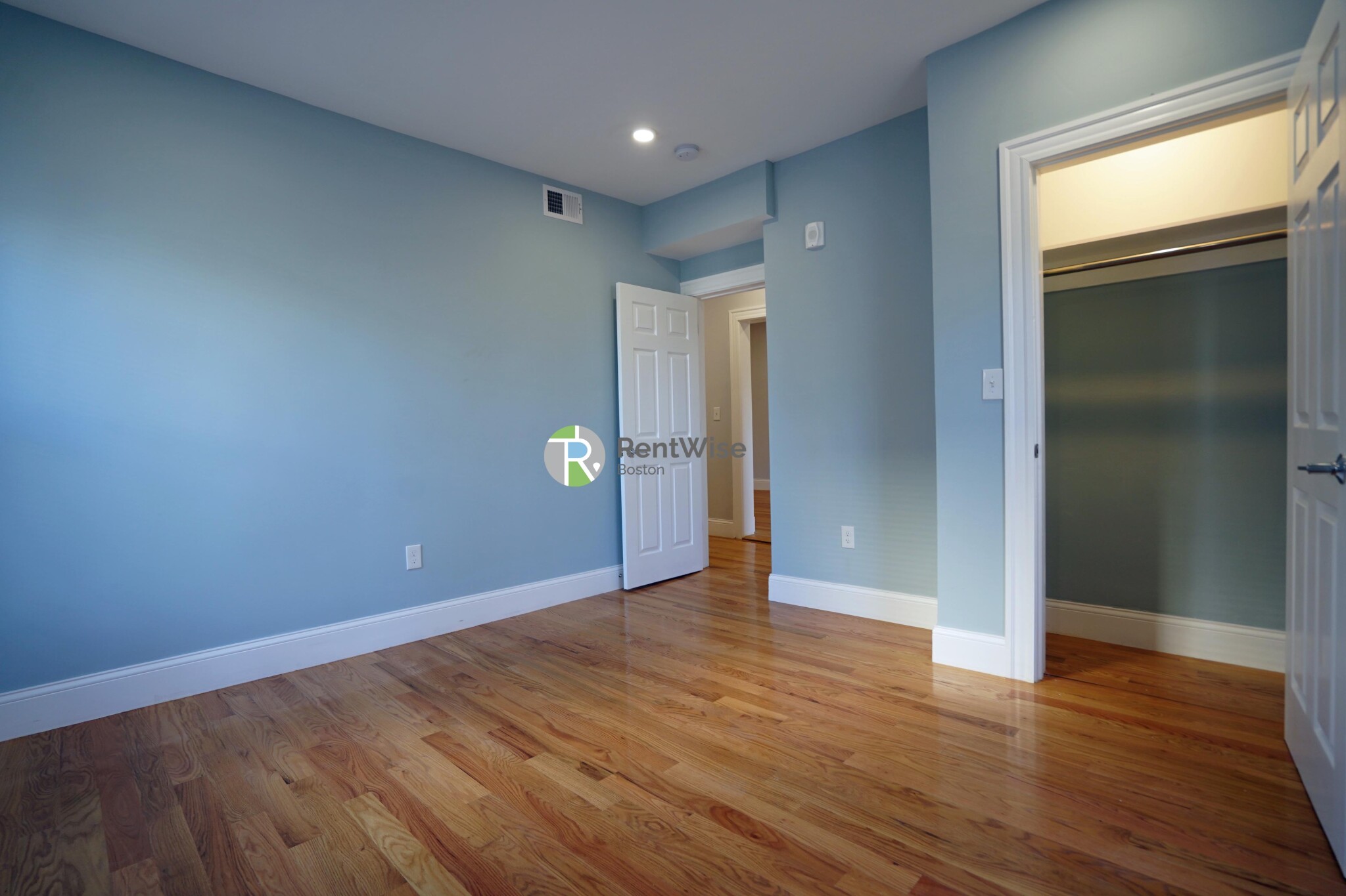 374 Oxford St, Baldwin