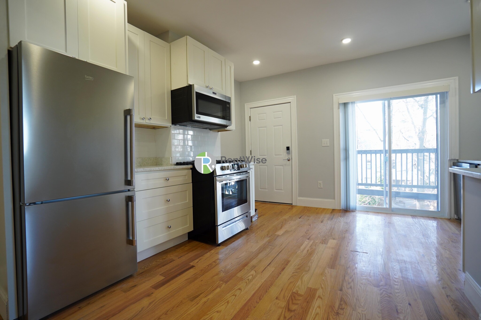 374 Oxford St, Baldwin