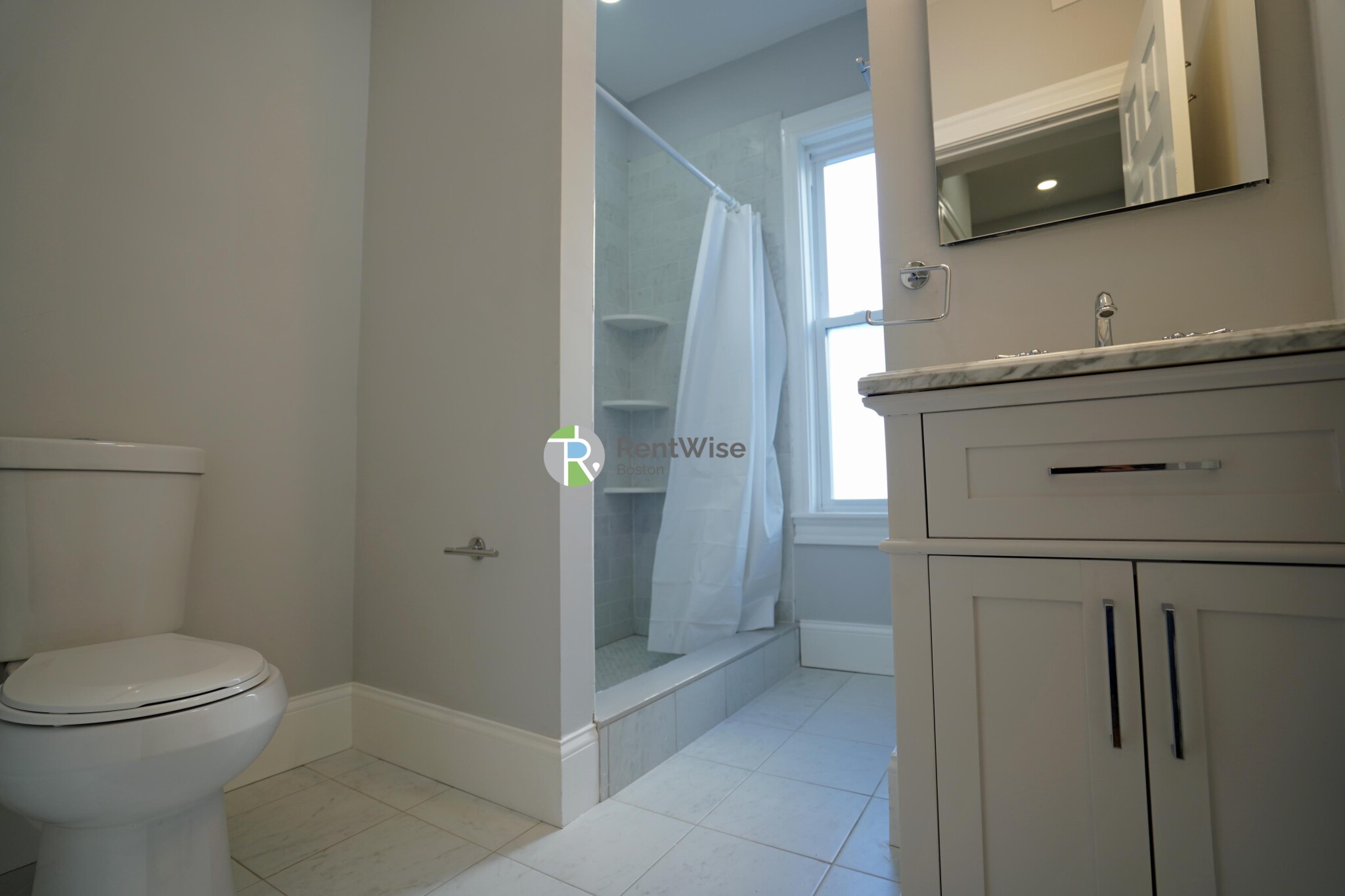 374 Oxford St, Baldwin