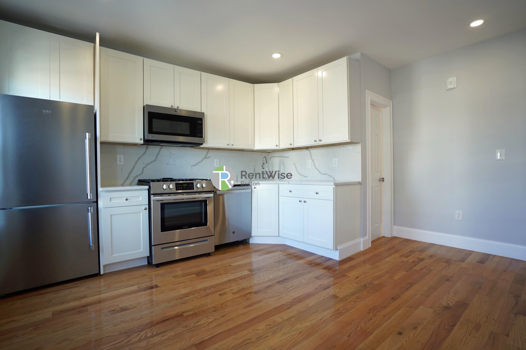 374 Oxford St, Baldwin