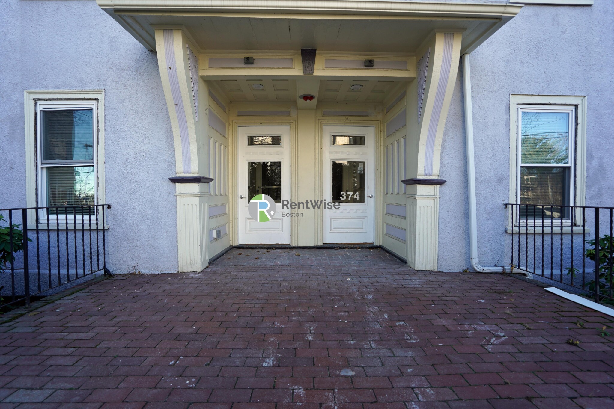 374 Oxford St, Baldwin